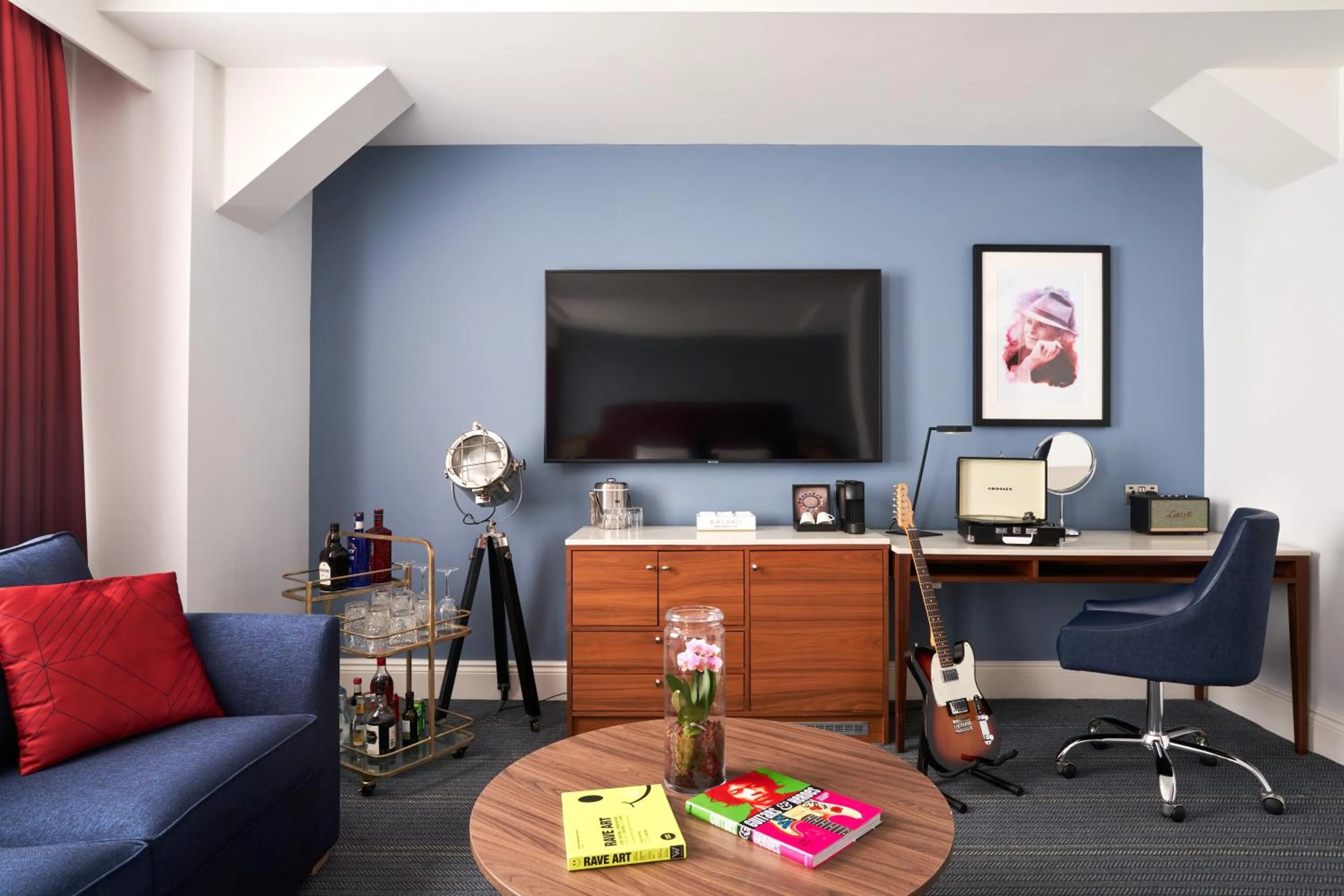 TV and multimedia in The Cumberland, London