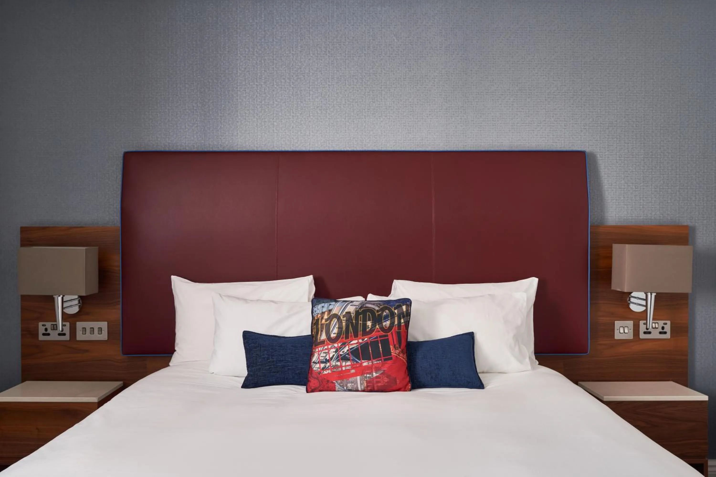 Bed in The Cumberland, London