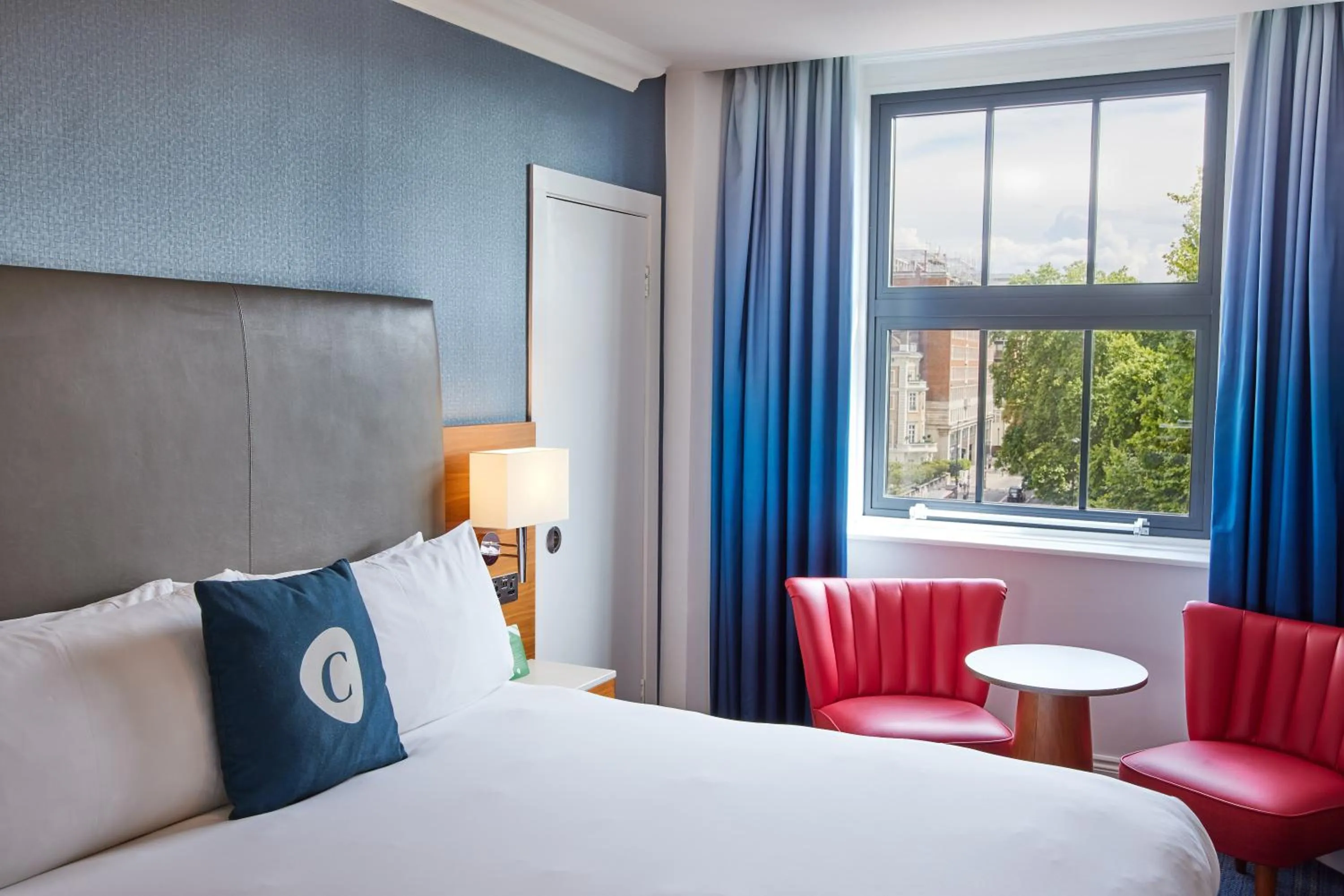 Bed in The Cumberland, London