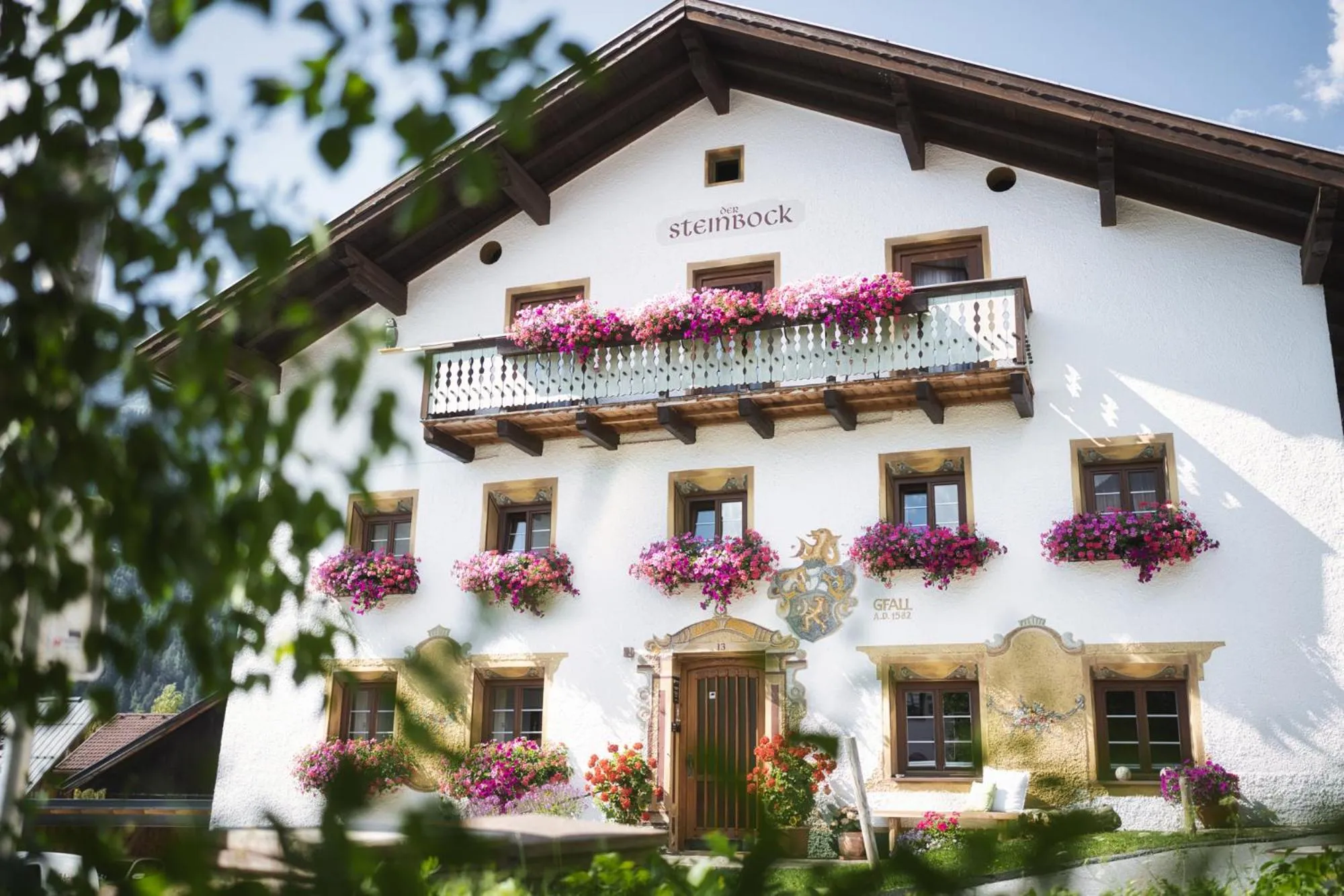 Property building in Pension der Steinbock - das 300 Jahre alte Bauernhaus - TIROL