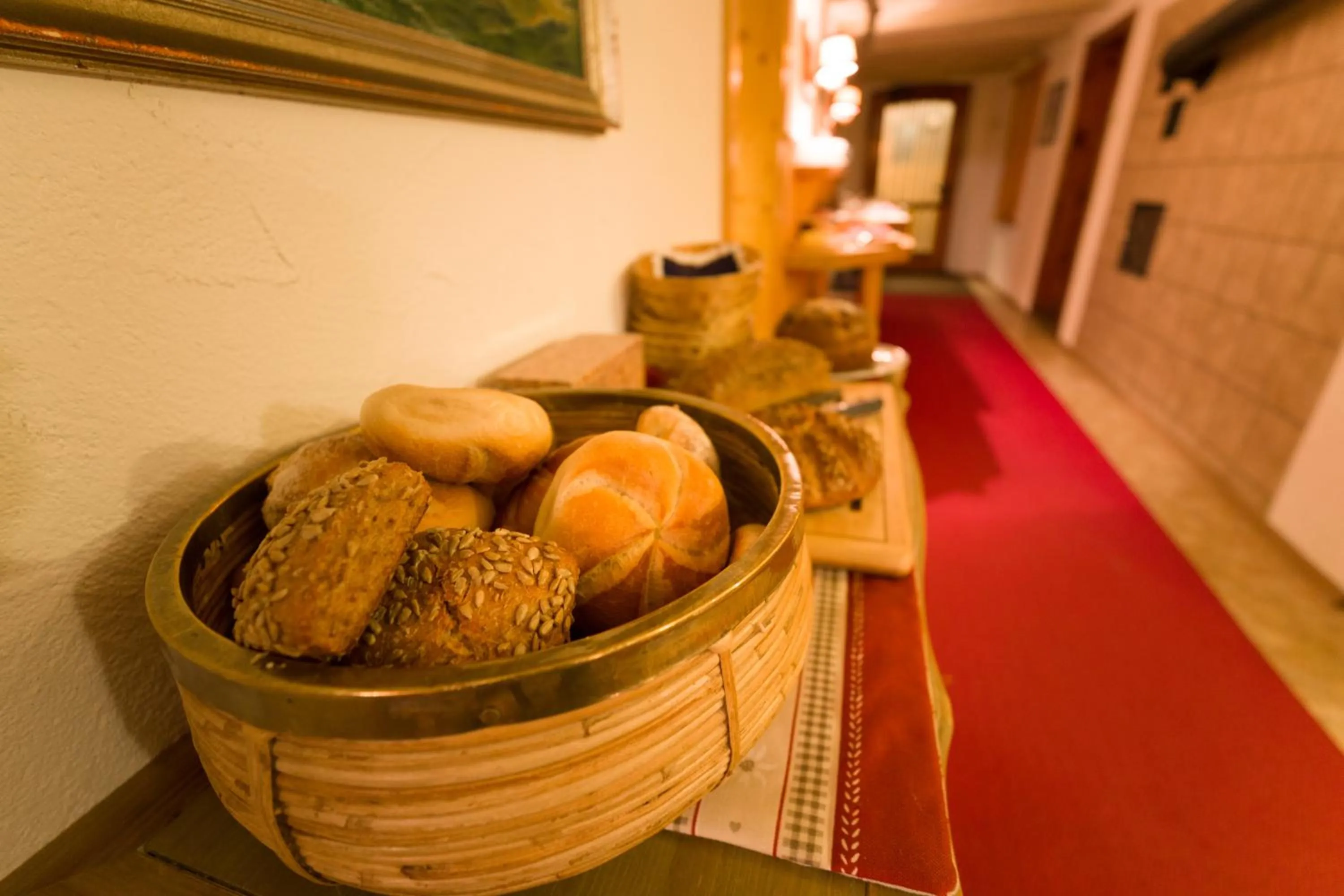 Buffet breakfast in Pension der Steinbock - das 300 Jahre alte Bauernhaus - TIROL