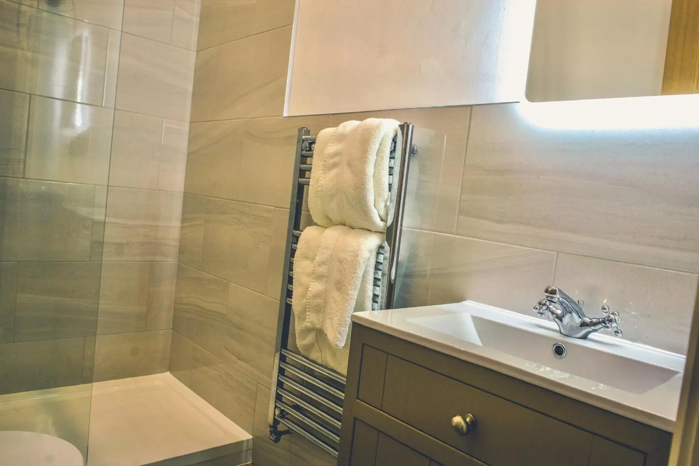 Deluxe Double Room - single occupancy in Shard Riverside Deluxe Double Room - single occupancy in Shard Riverside