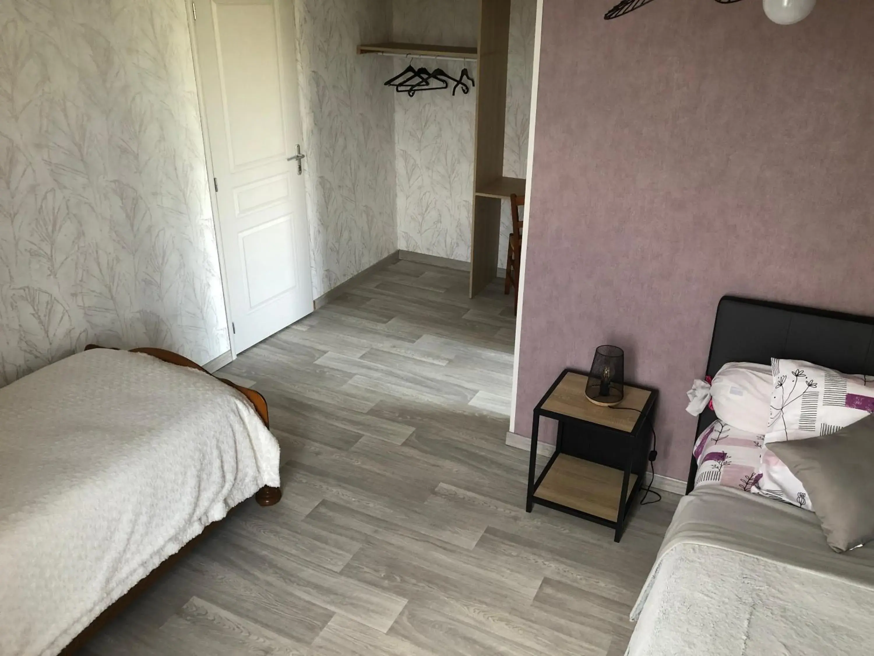 Family Room with Bathroom in Les hortensias Family Room with Bathroom in Les hortensias
