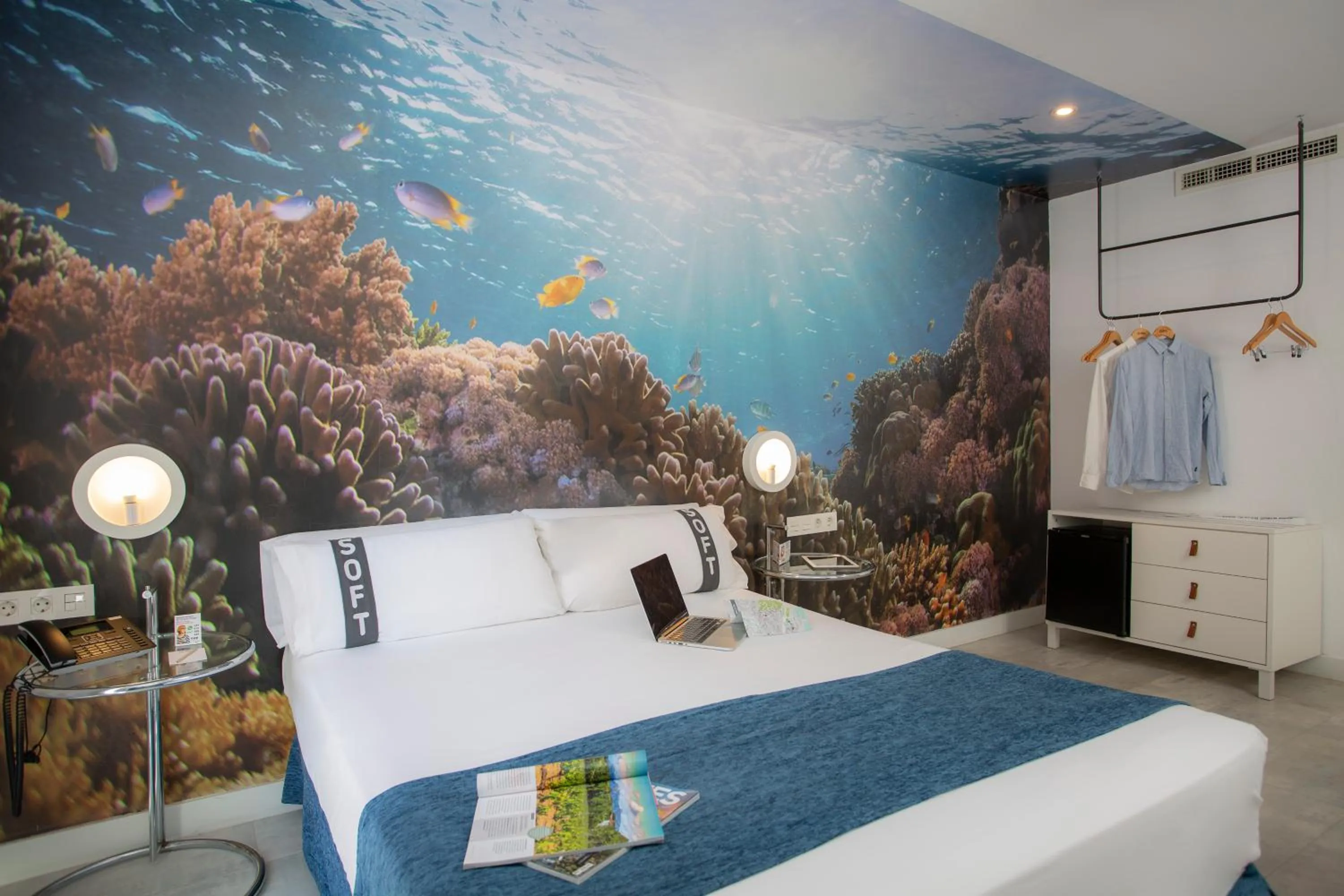 Photo of the whole room, Bed in Casual del Mar Málaga