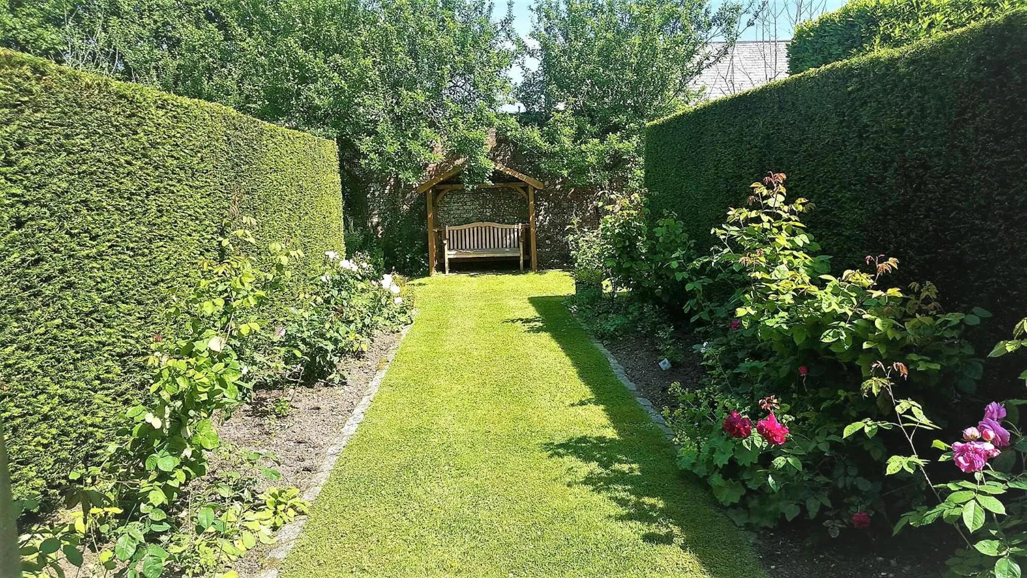 Garden in Glebe House Cottages