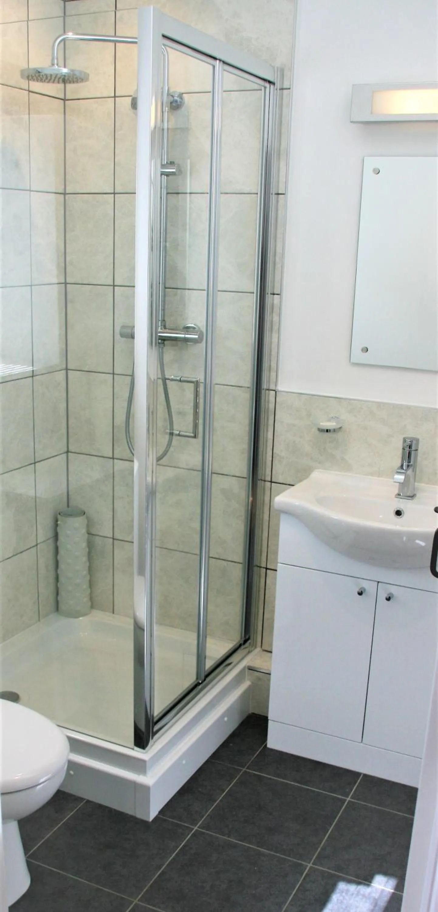 Bathroom in Glebe House Cottages