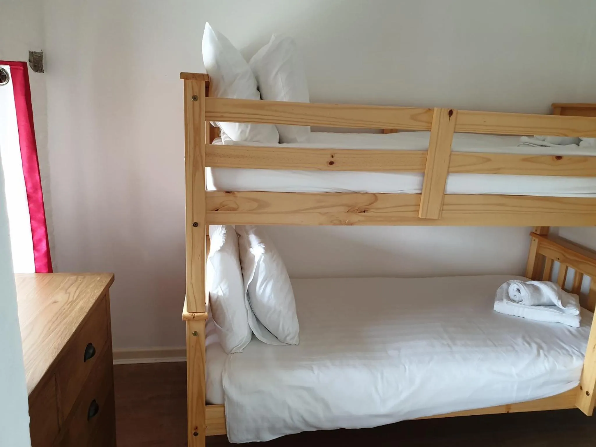 Bedroom, Bed in Glebe House Cottages