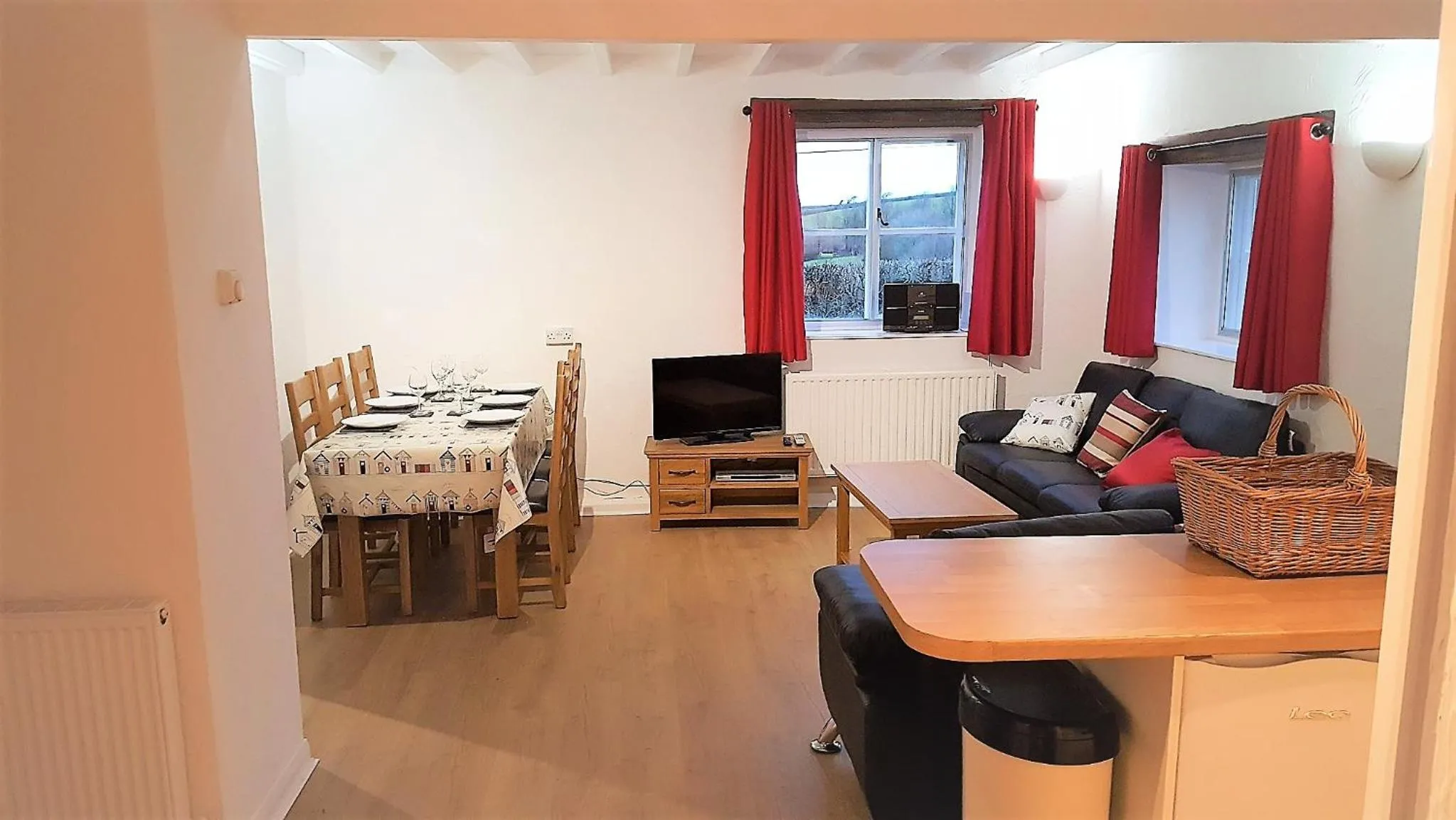 Kitchen or kitchenette in Glebe House Cottages