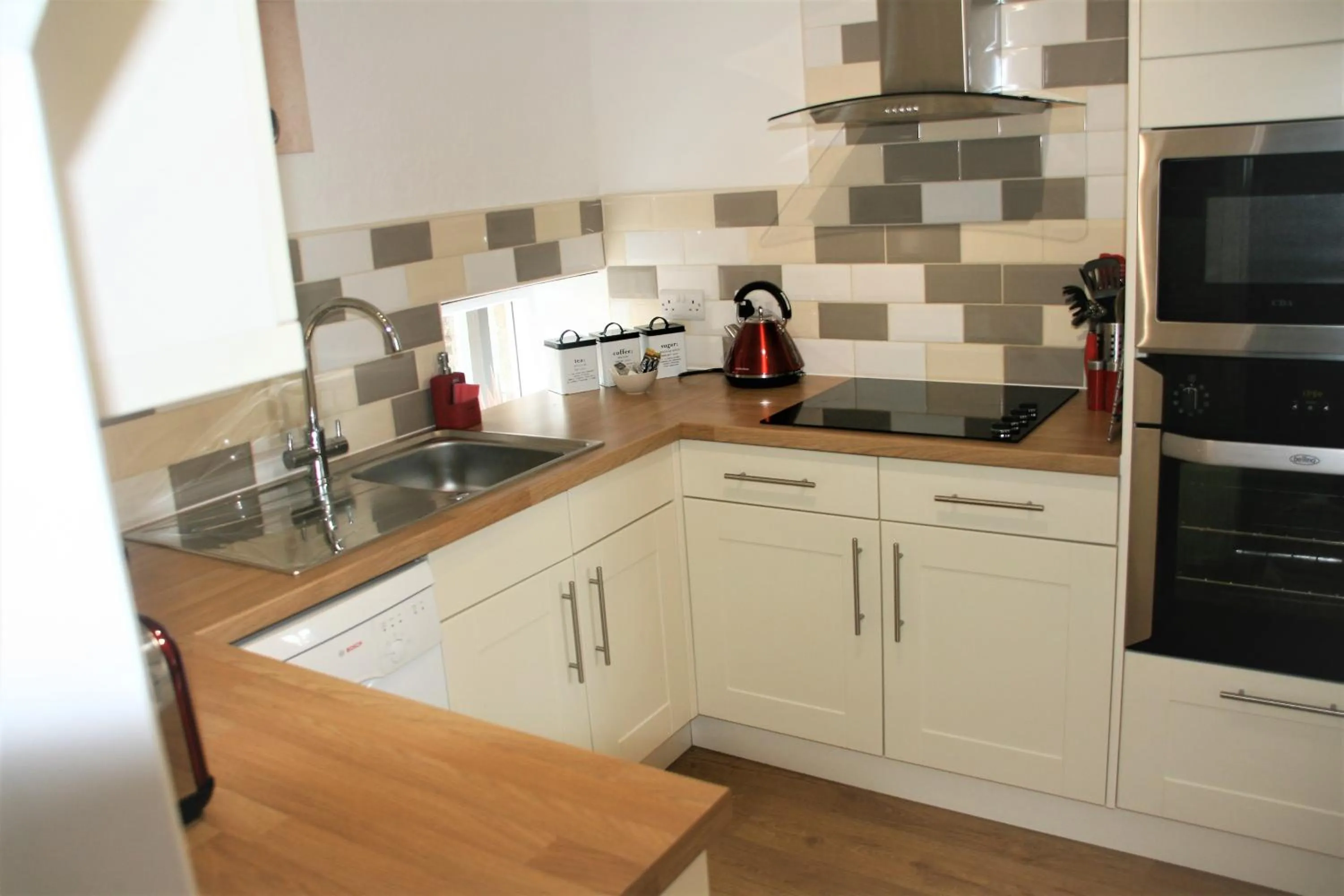 Coffee/tea facilities in Glebe House Cottages