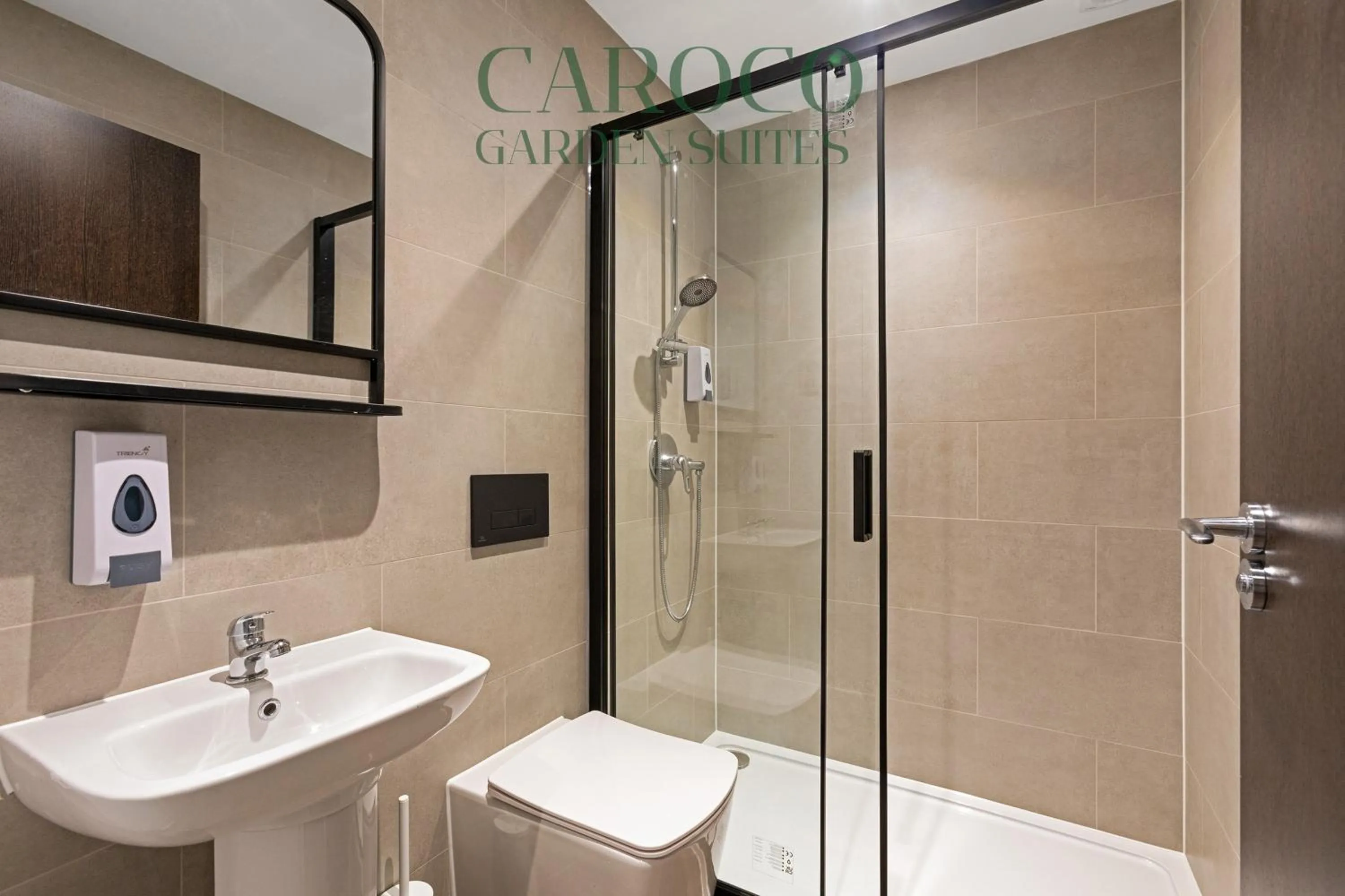 Westciti Caroco Aparthotel