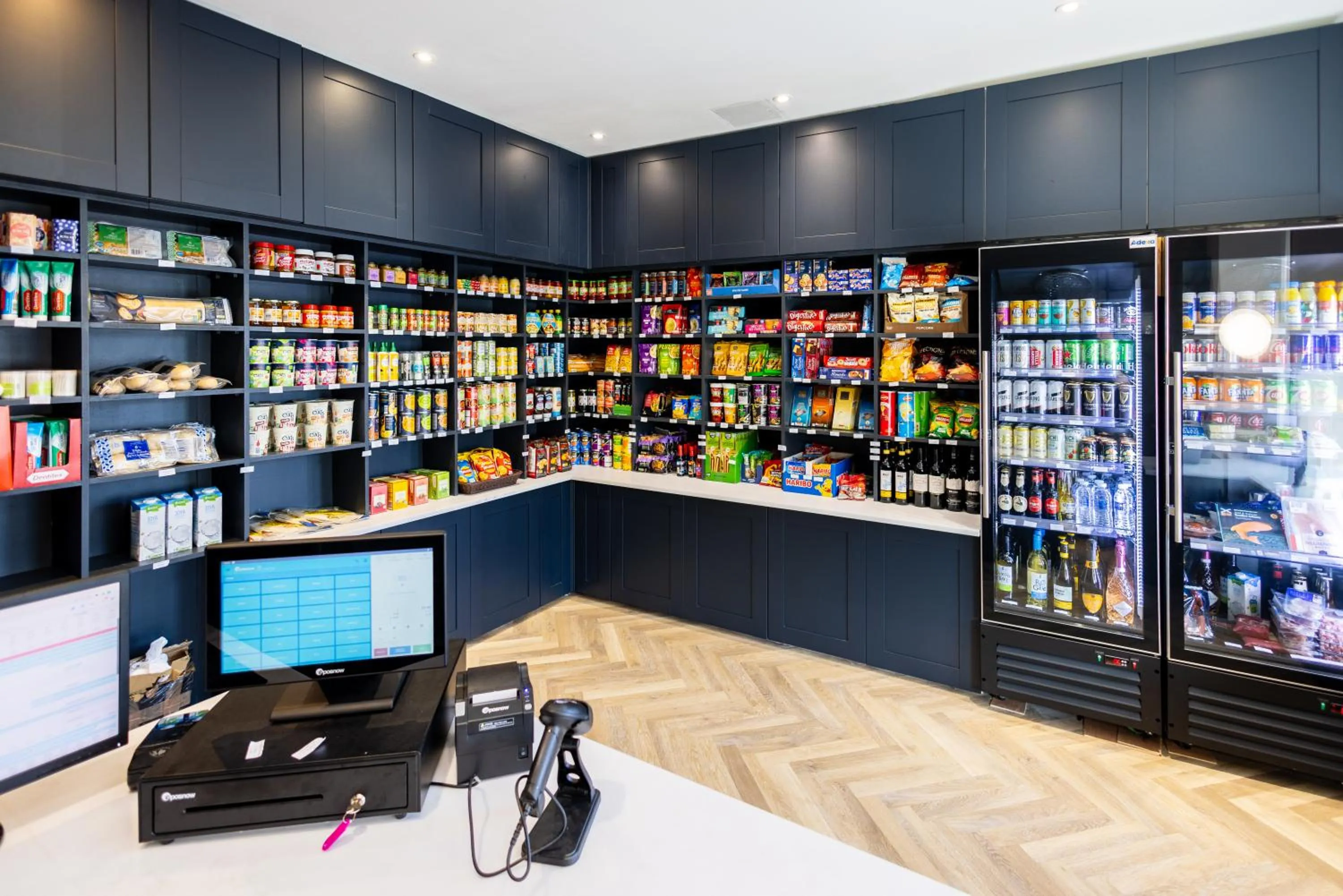 On-site shops in Westciti Caroco Aparthotel