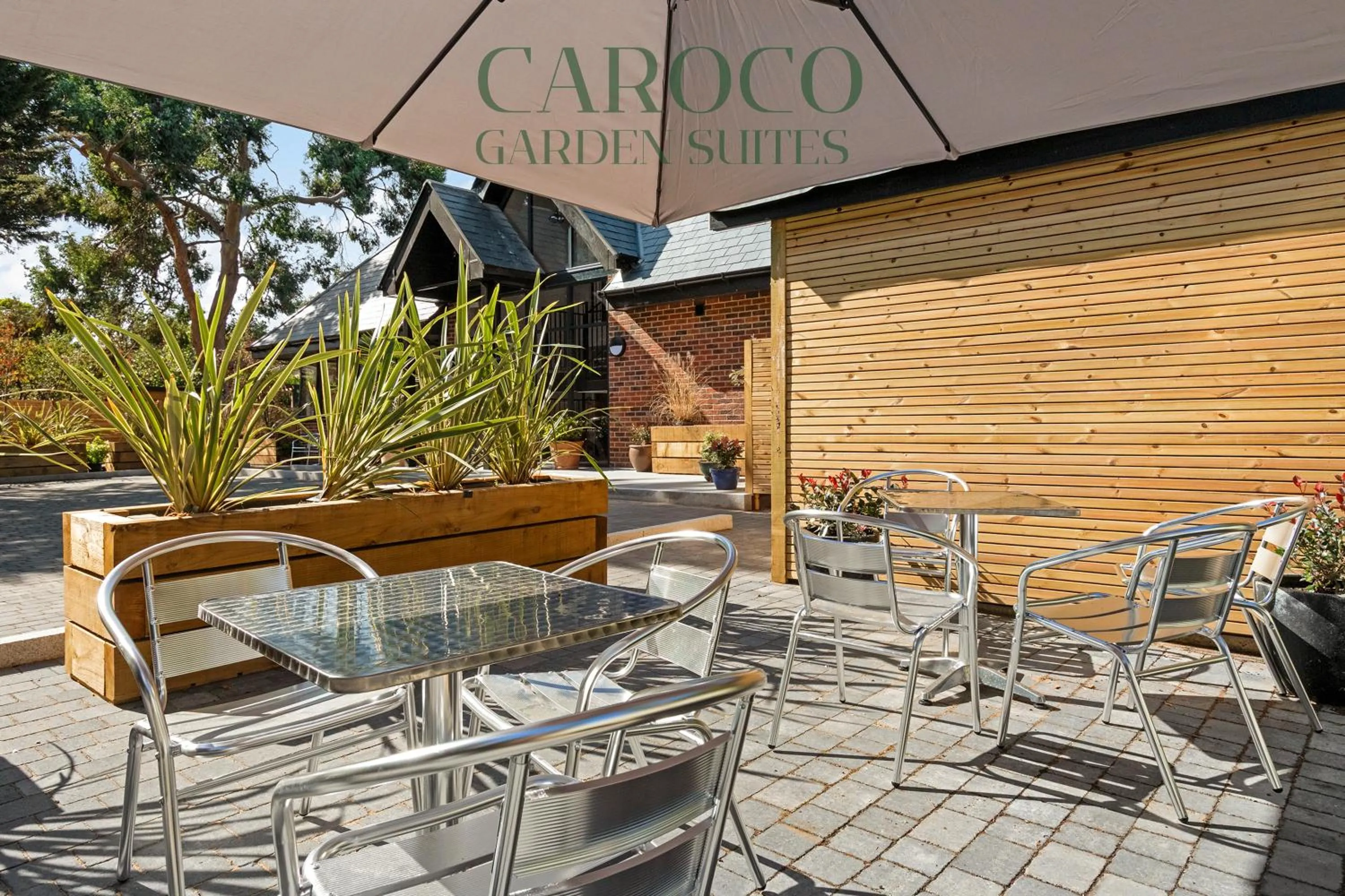 Westciti Caroco Aparthotel