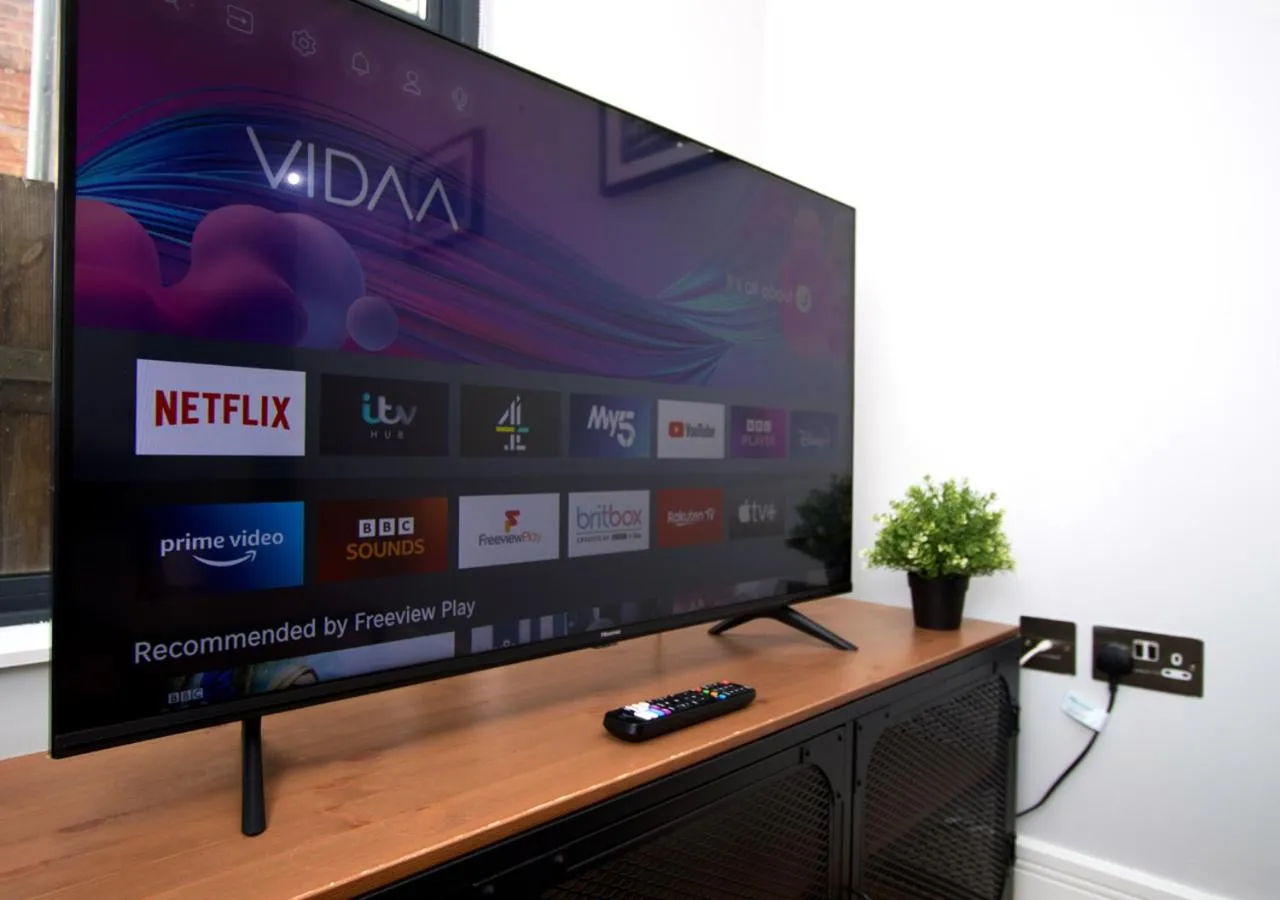 TV and multimedia in Westciti Caroco Aparthotel