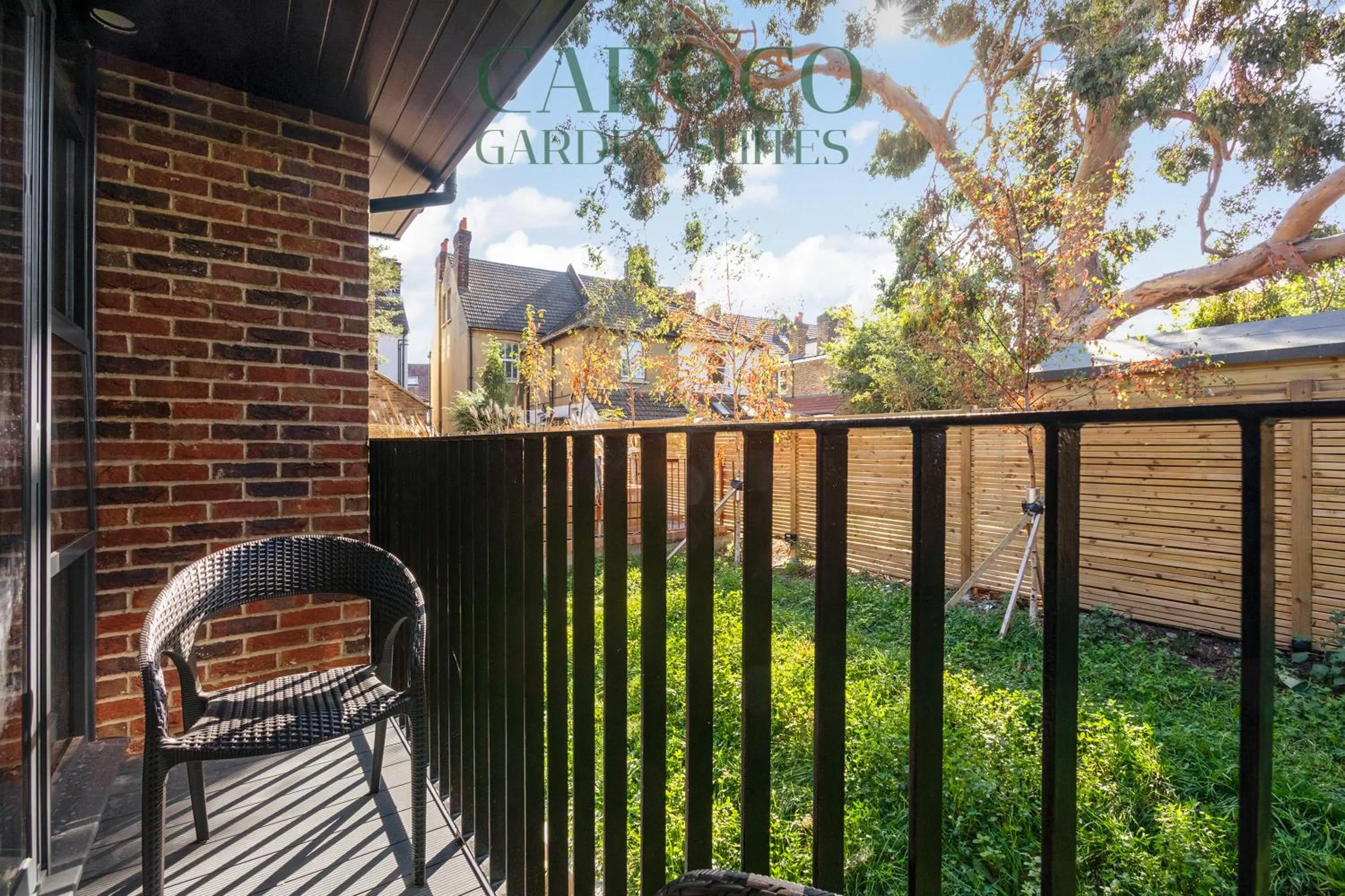 Westciti Caroco Aparthotel