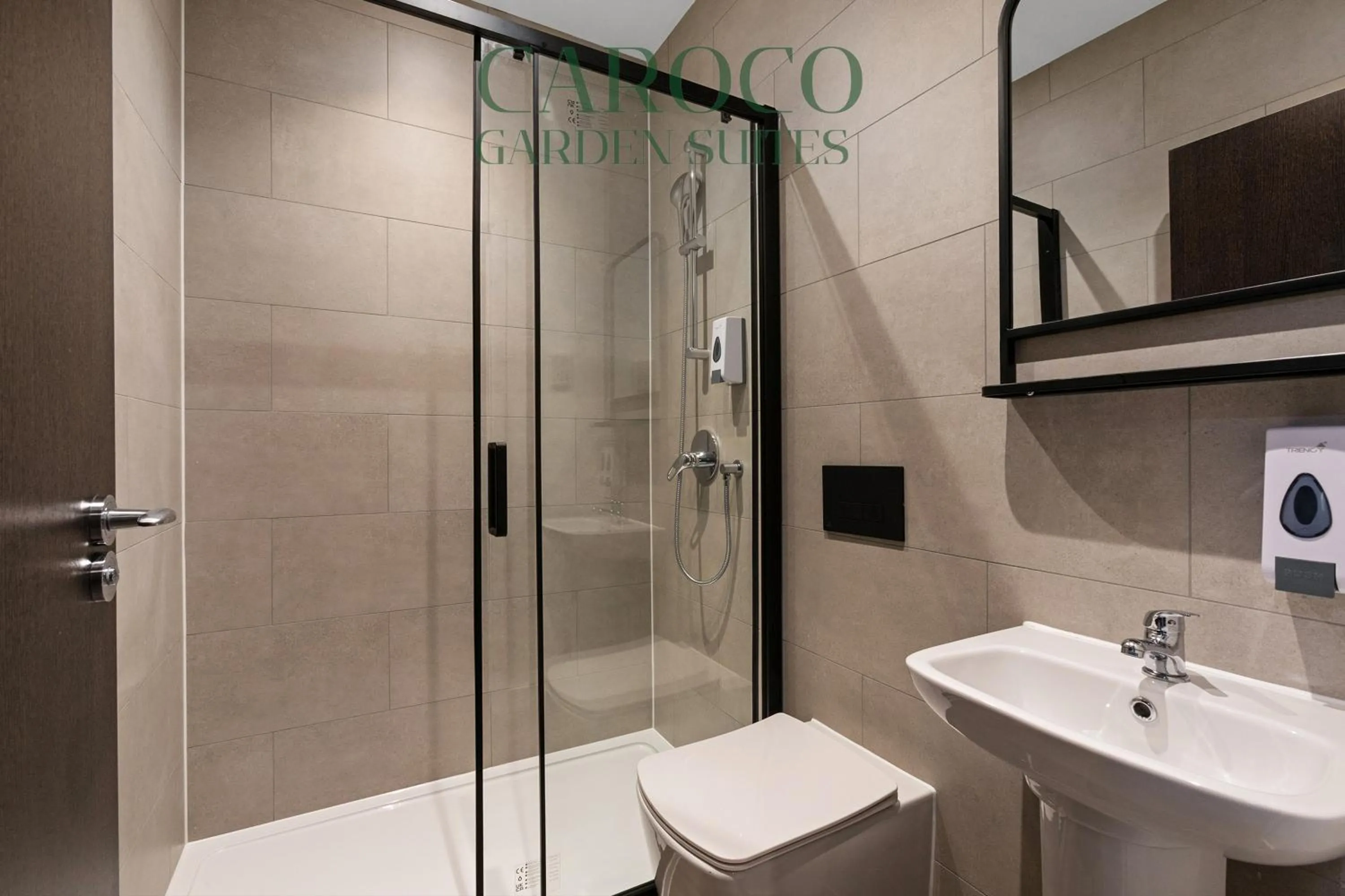 Westciti Caroco Aparthotel