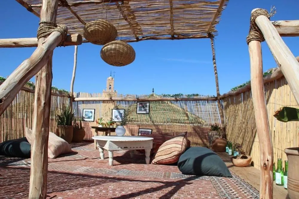 Art Riad Au Bord De La Mer
