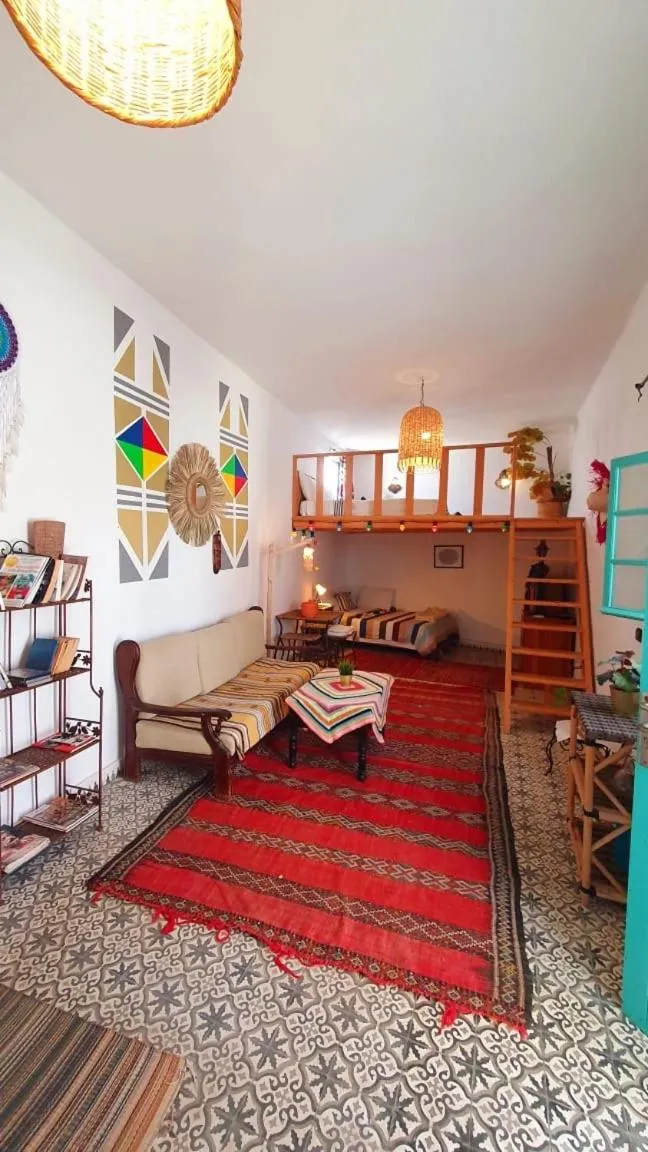 Art Riad Au Bord De La Mer