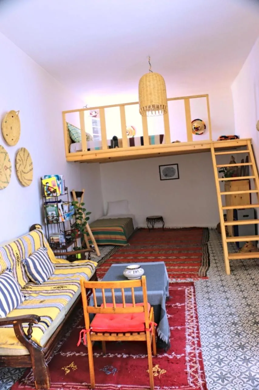 Art Riad Au Bord De La Mer