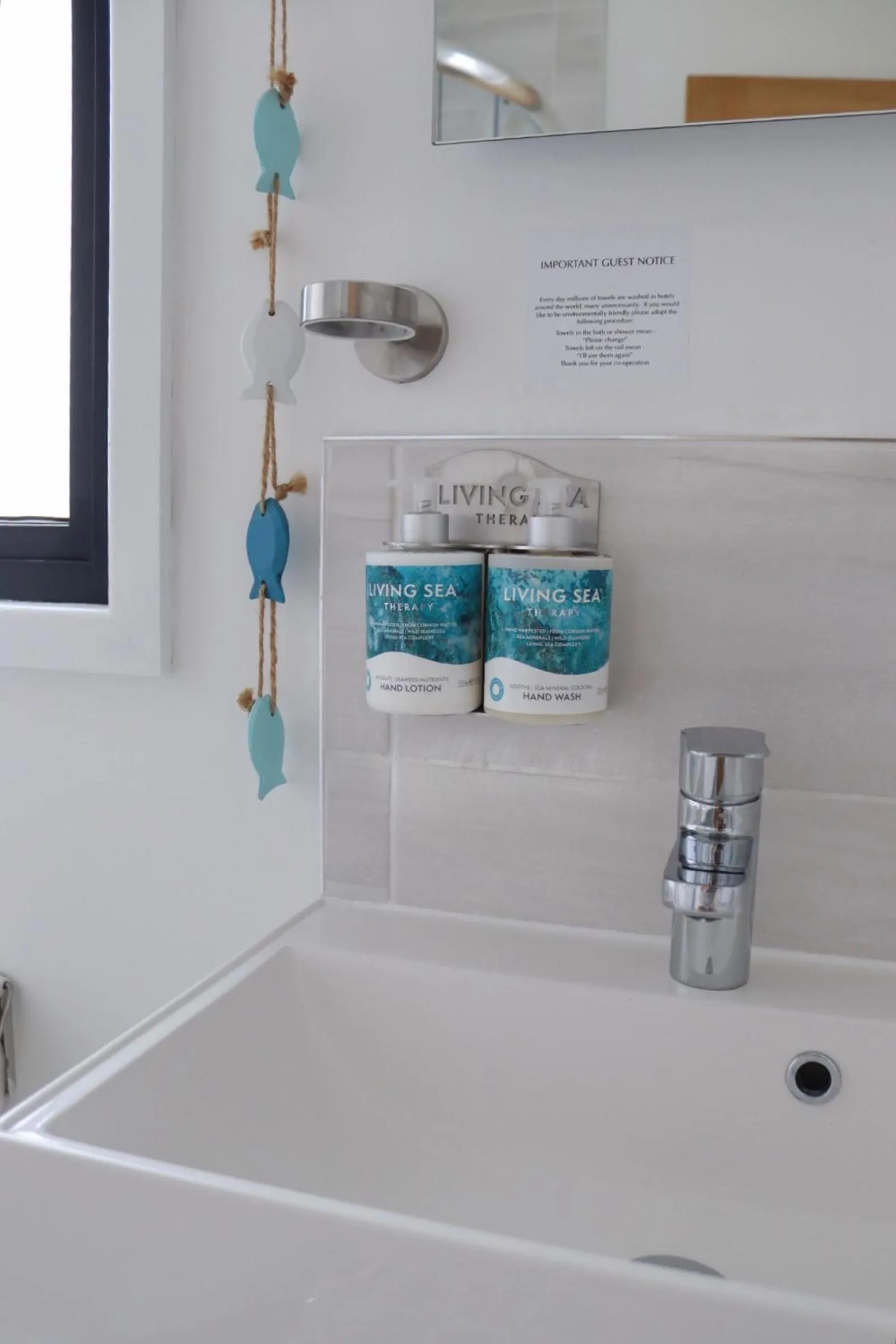 Bathroom in Porth Beach Hotel