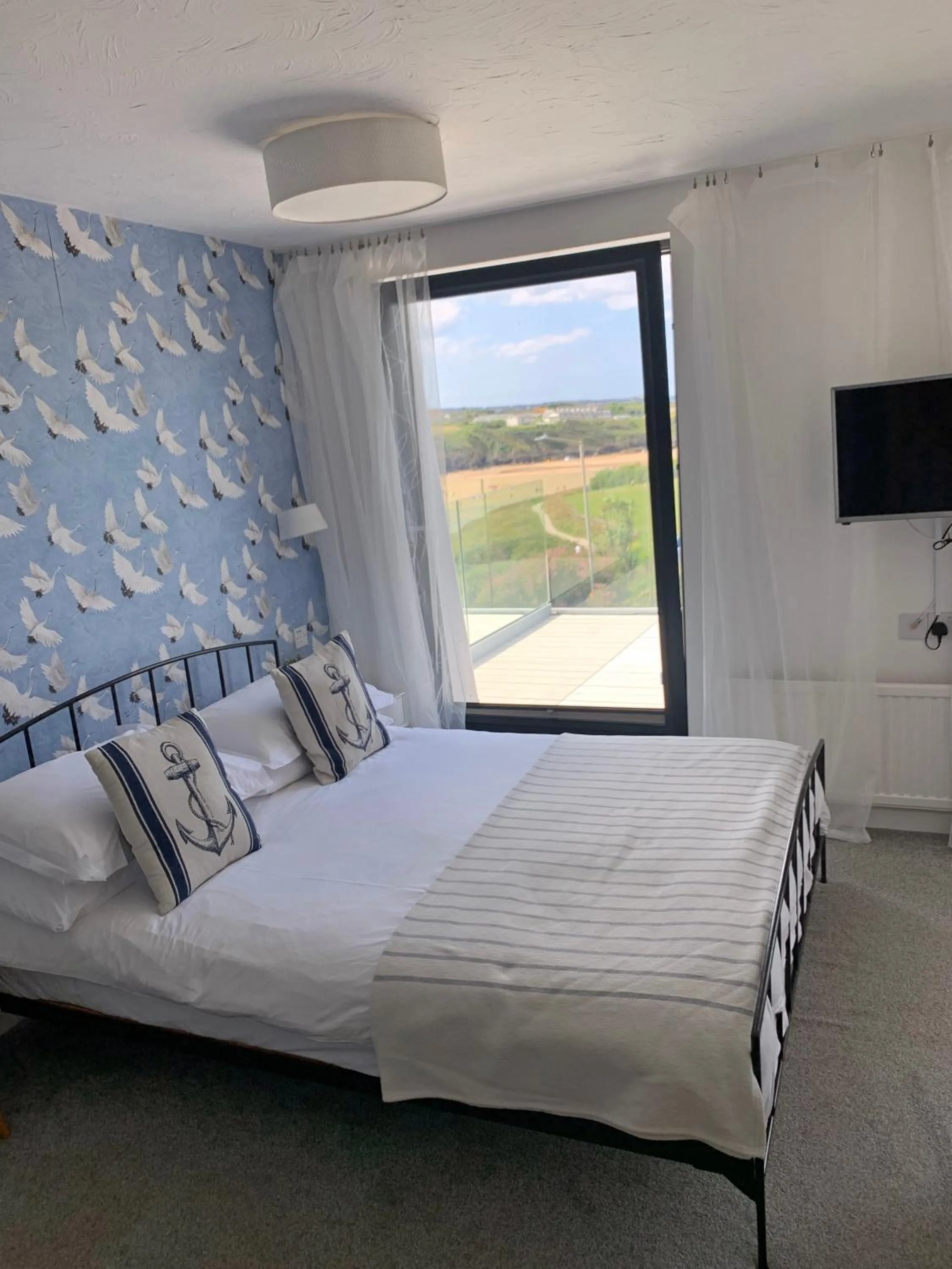 View (from property/room), Bed in Porth Beach Hotel