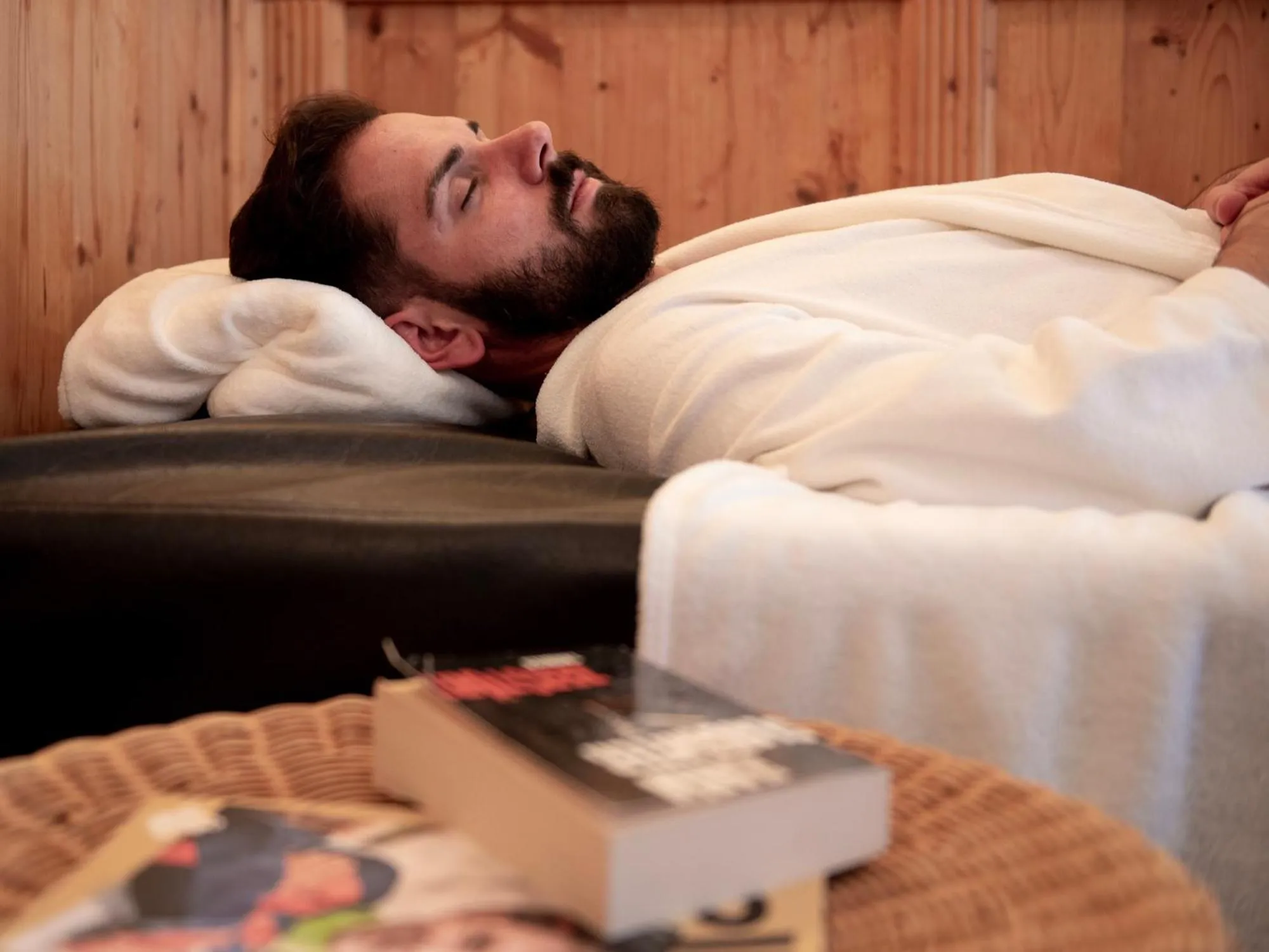 People, Bed in Glanzer Homes Hochsölden
