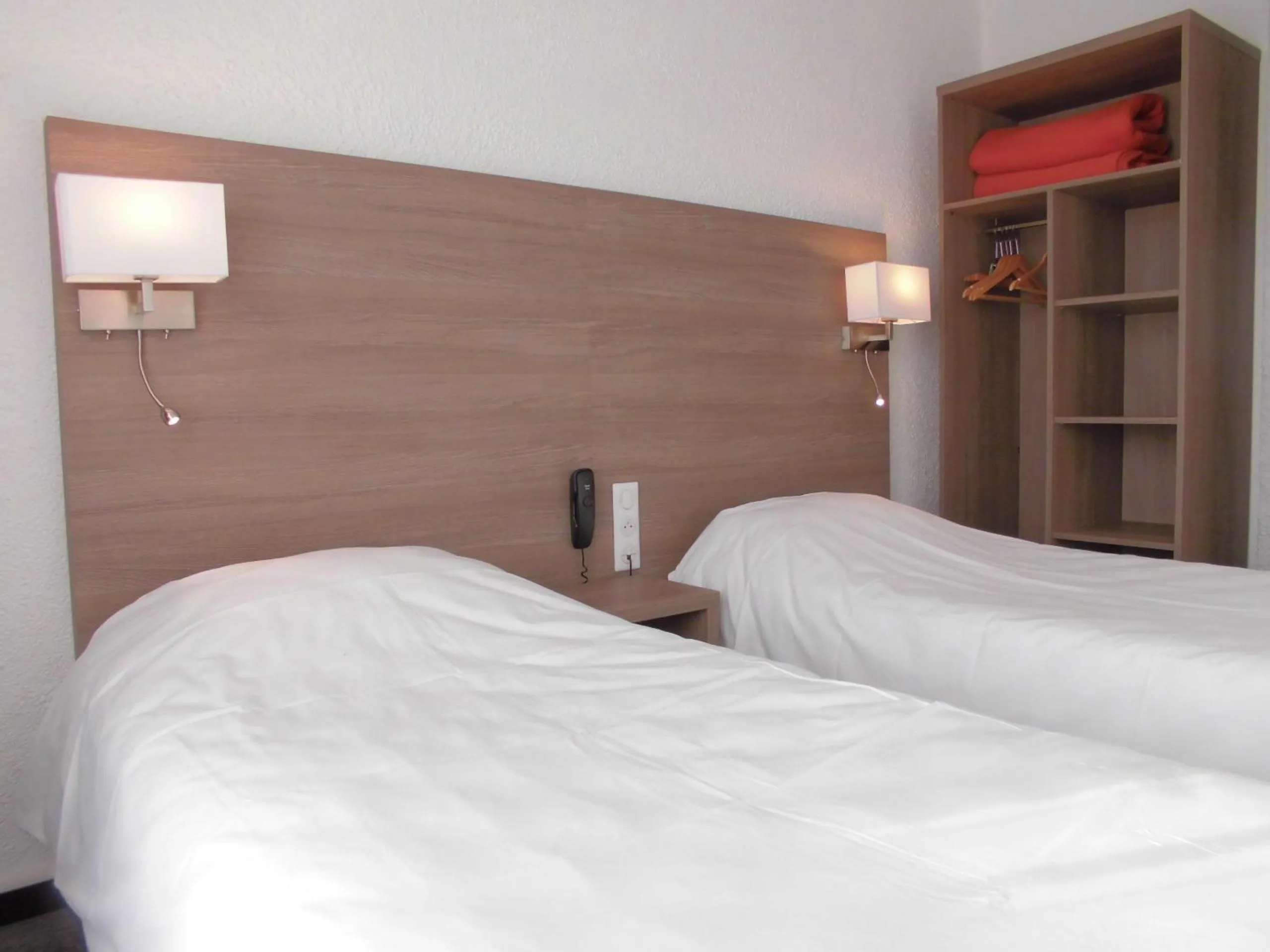 Bed in Cit'Hotel Le Challans