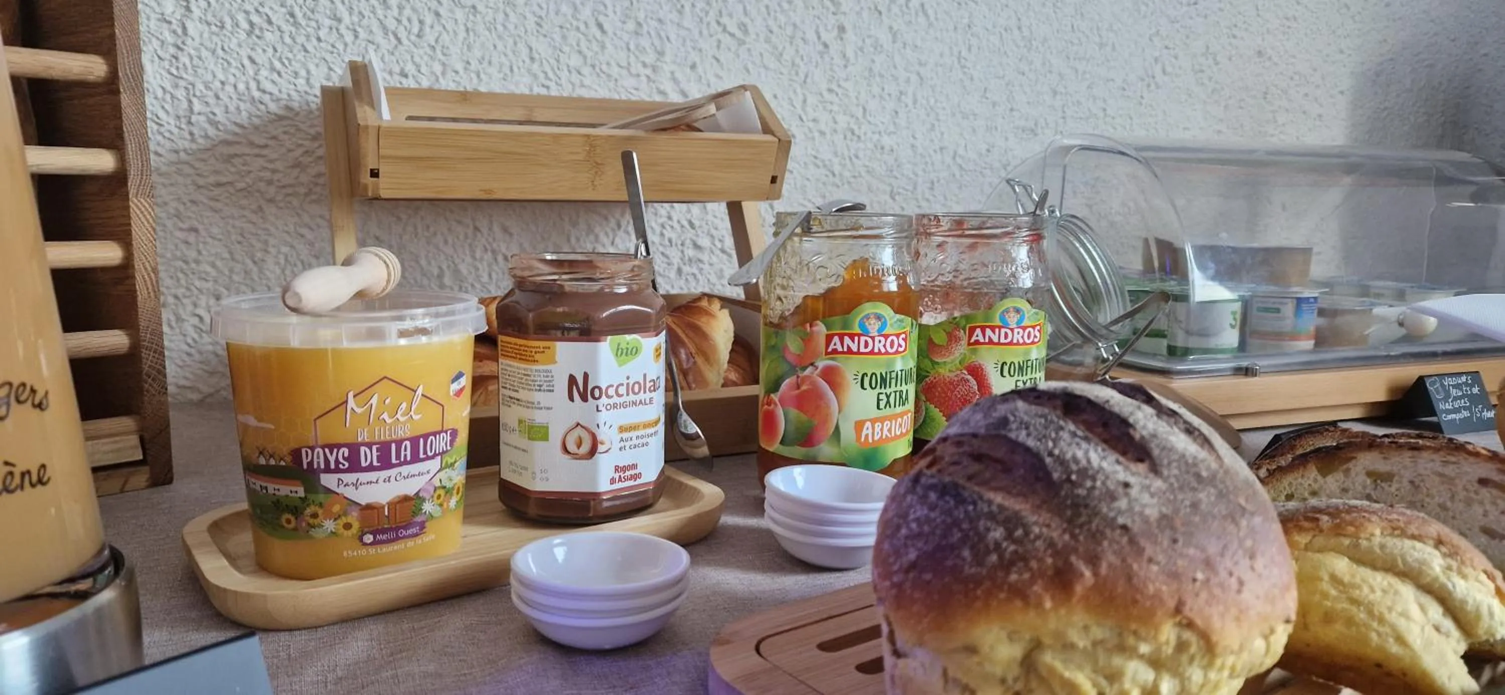 Breakfast in Cit'Hotel Le Challans