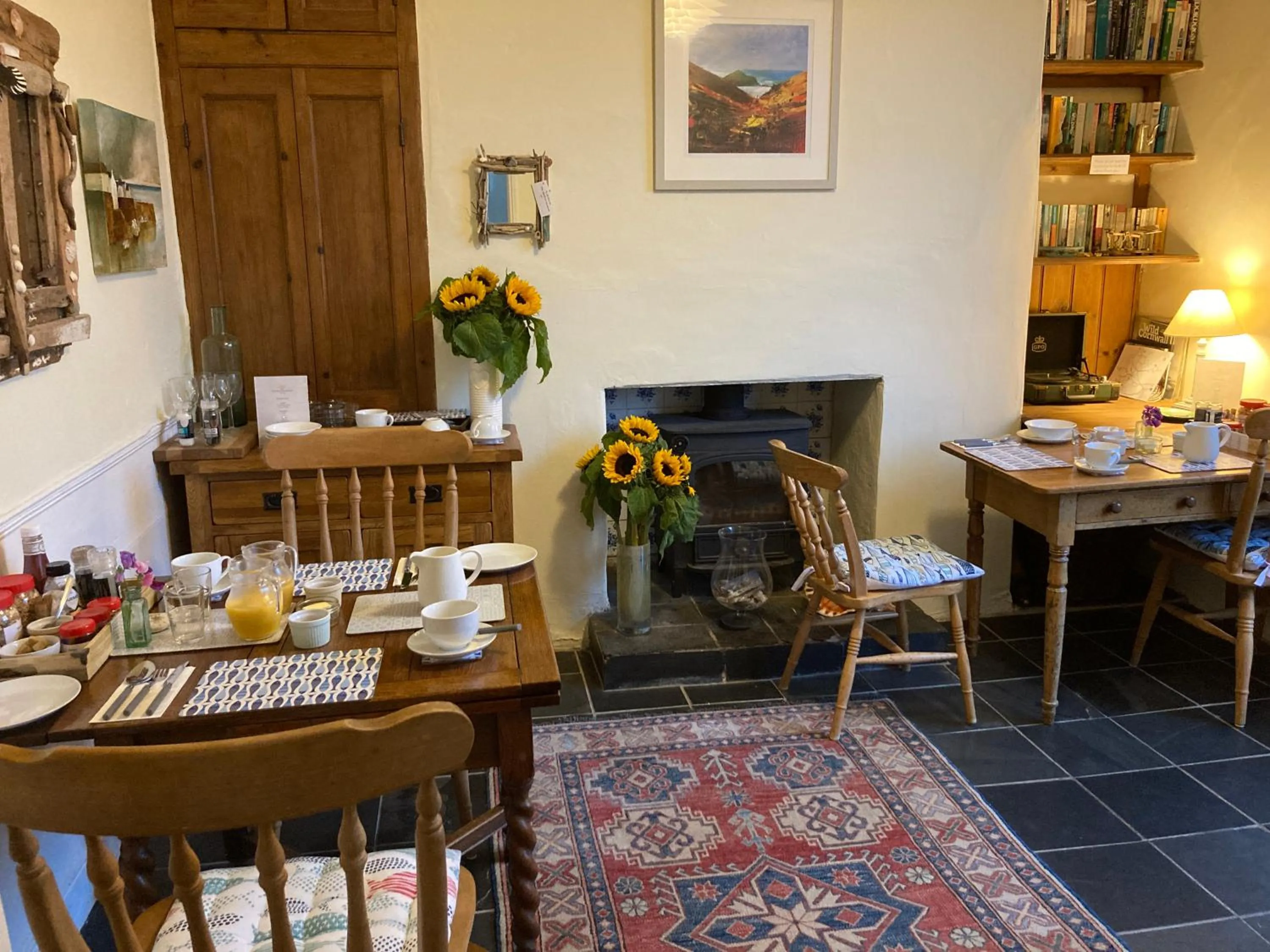 Breakfast in The Old Post House B&B