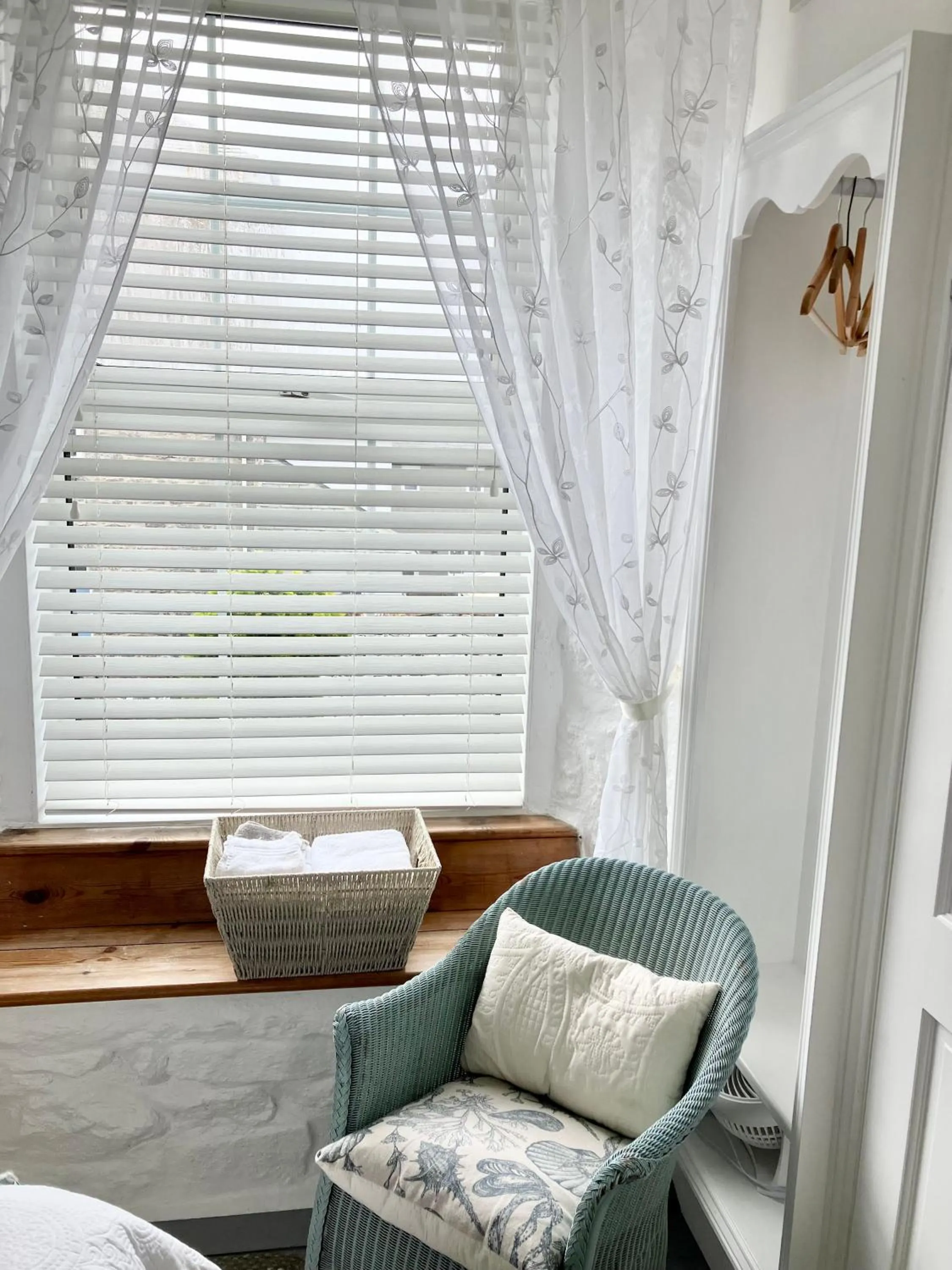 Decorative detail in The Old Post House B&B