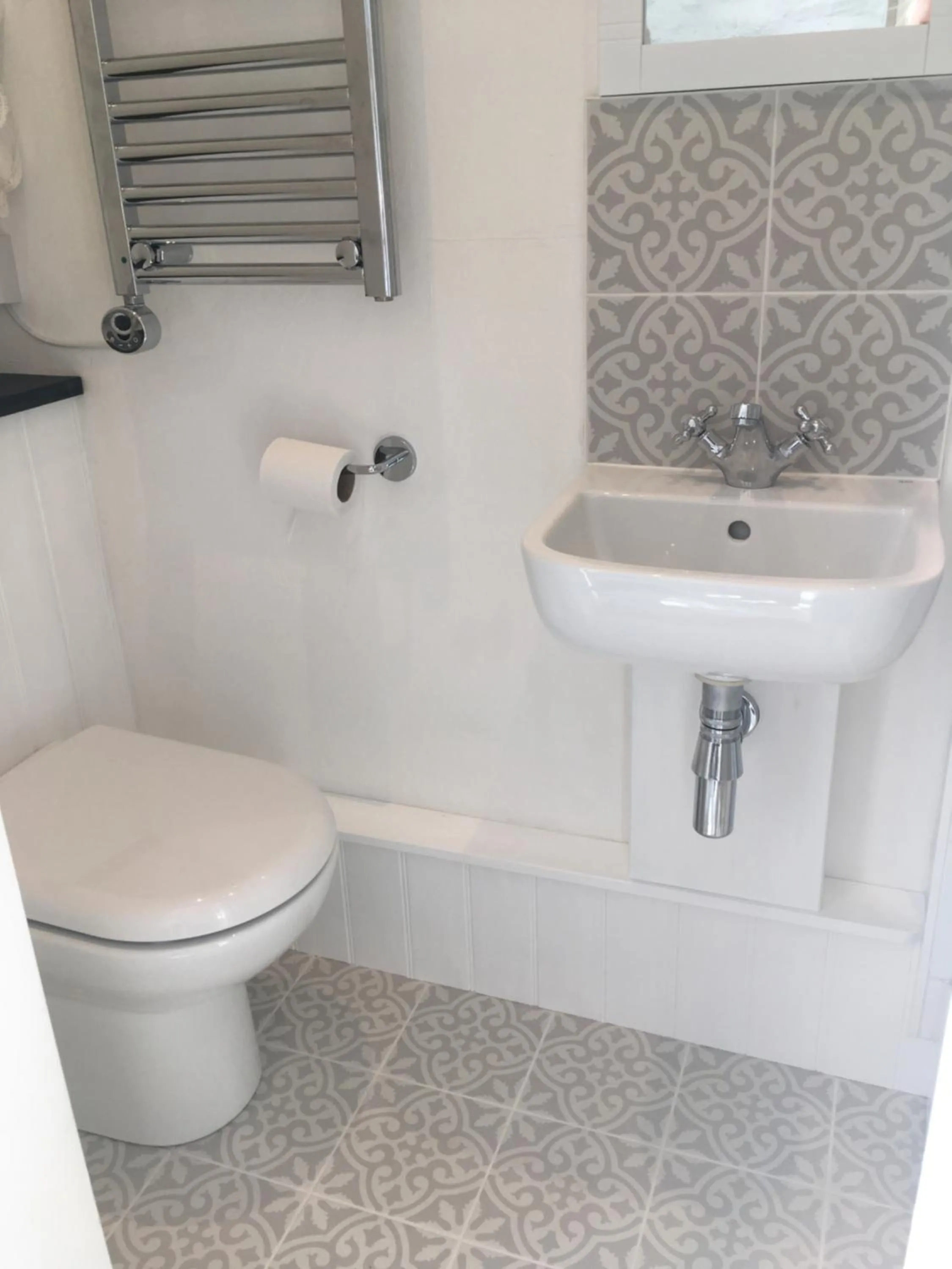 Bathroom in The Old Post House B&B