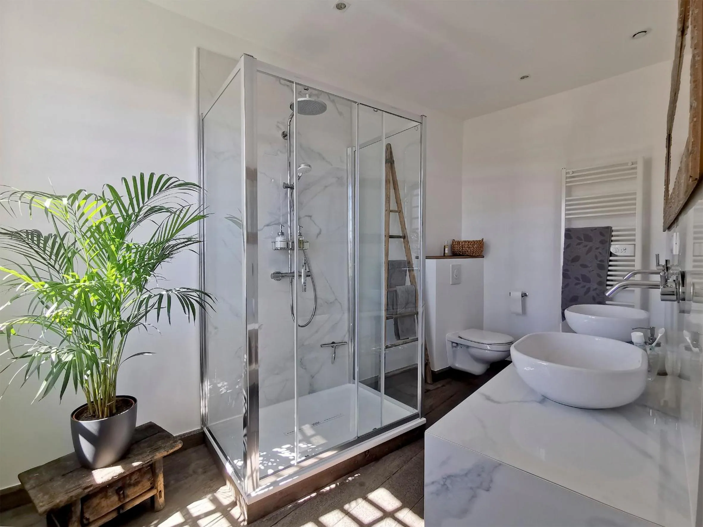 Bathroom in Le Petit Chateau