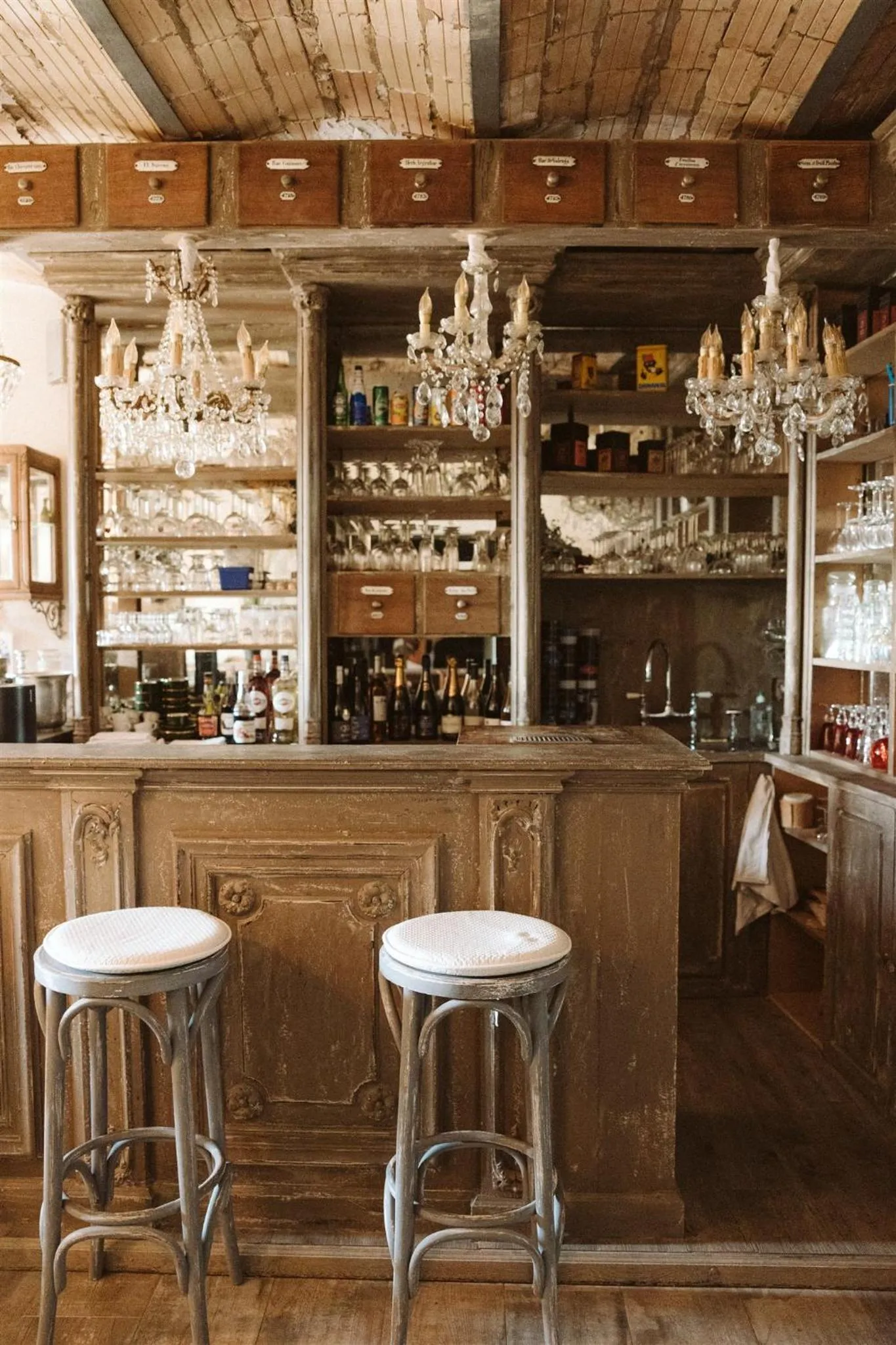 Lounge or bar in Le Petit Chateau