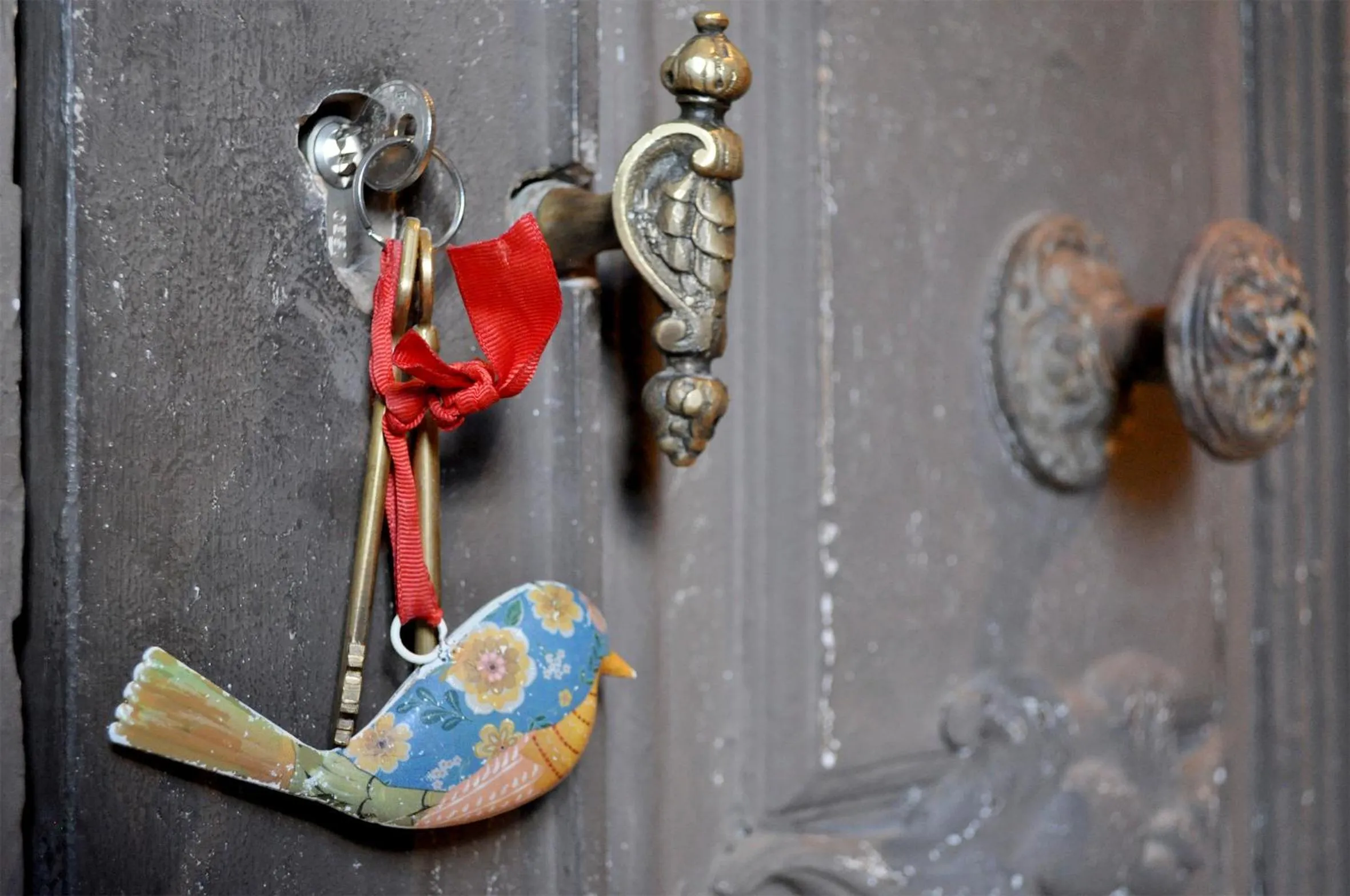 Decorative detail in Le Petit Chateau