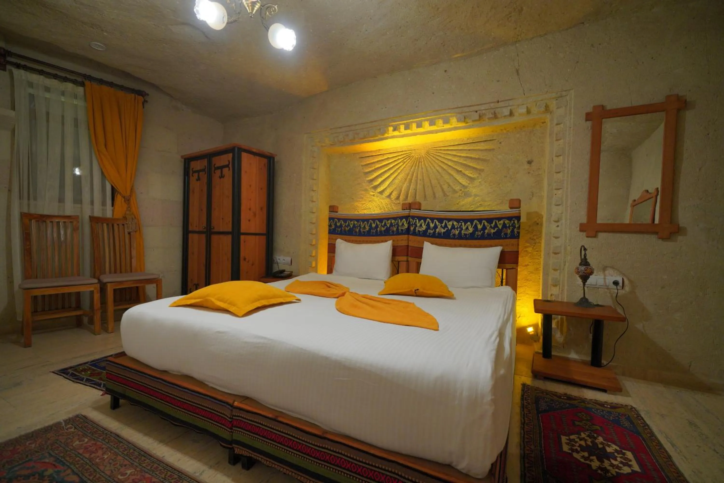Bedroom, Bed in Fosil Cave Hotel