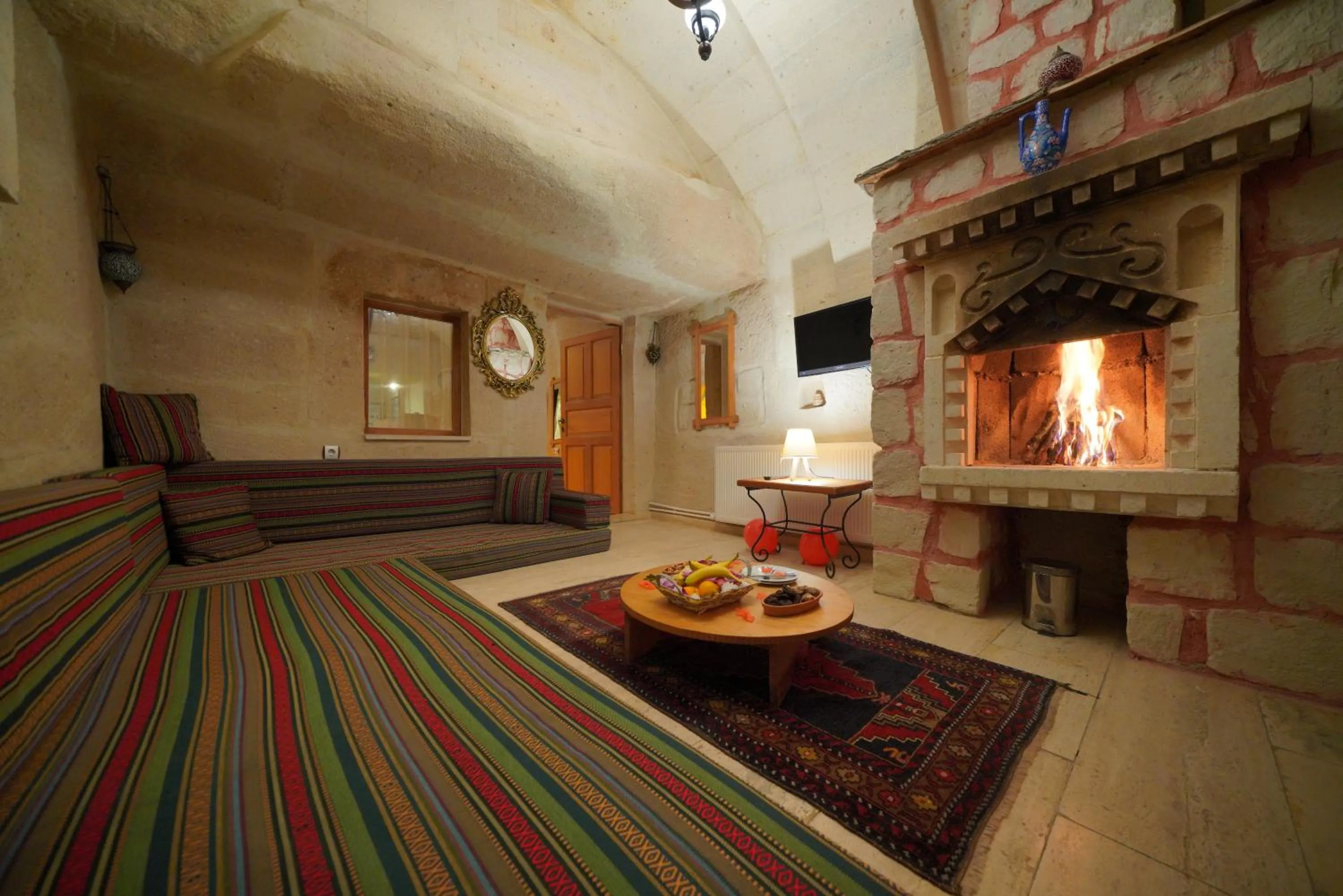 Living room in Fosil Cave Hotel