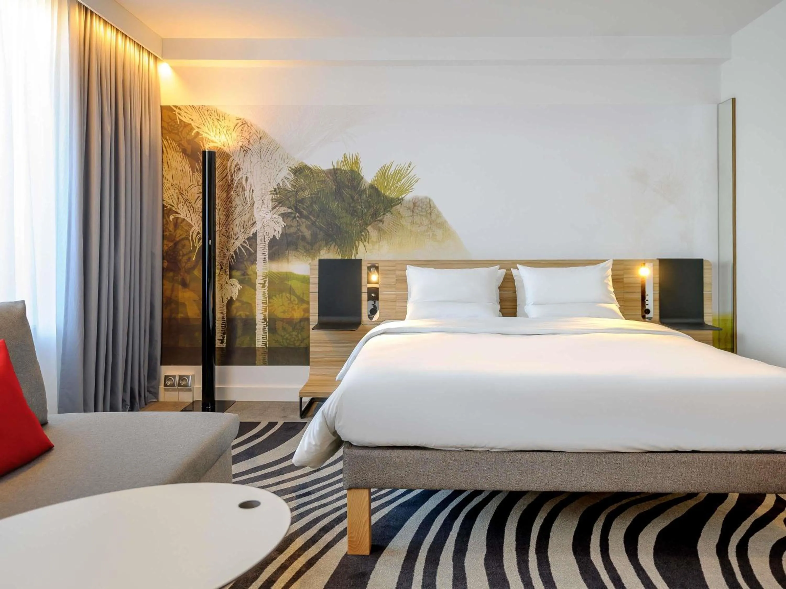 Bedroom, Bed in Novotel Wien Hauptbahnhof