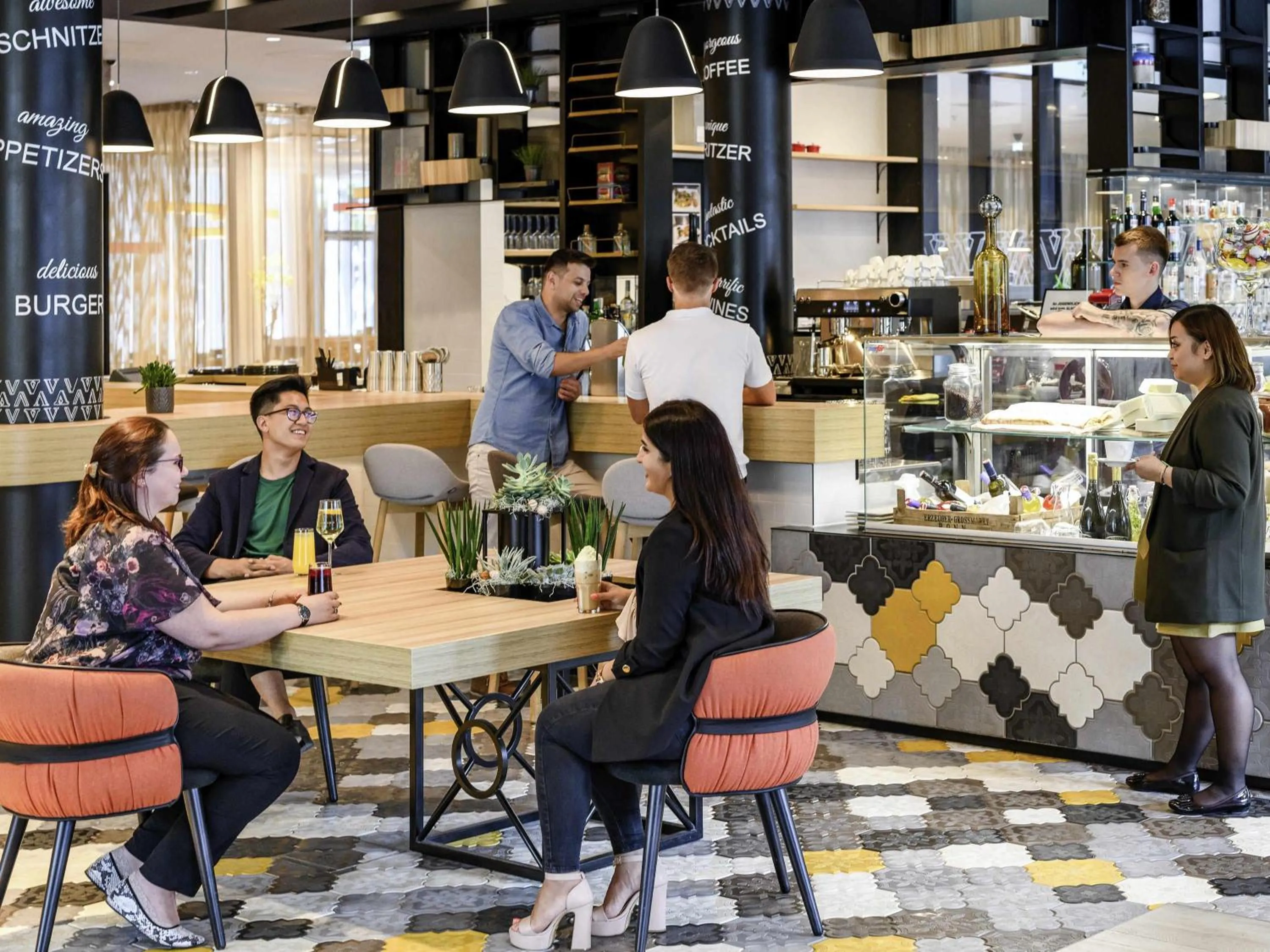 Restaurant/places to eat in Novotel Wien Hauptbahnhof