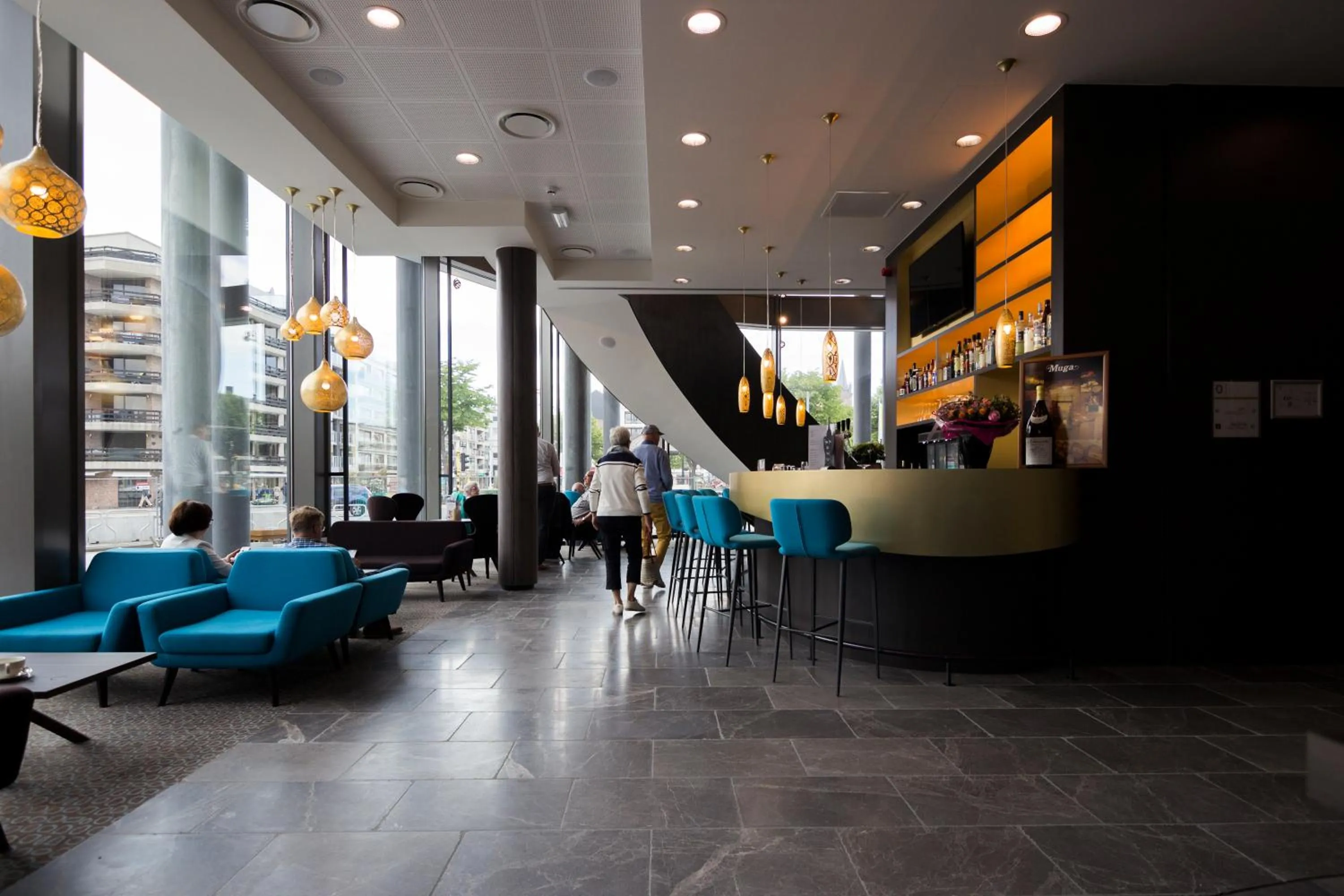 Lounge or bar in Mercure Blankenberge