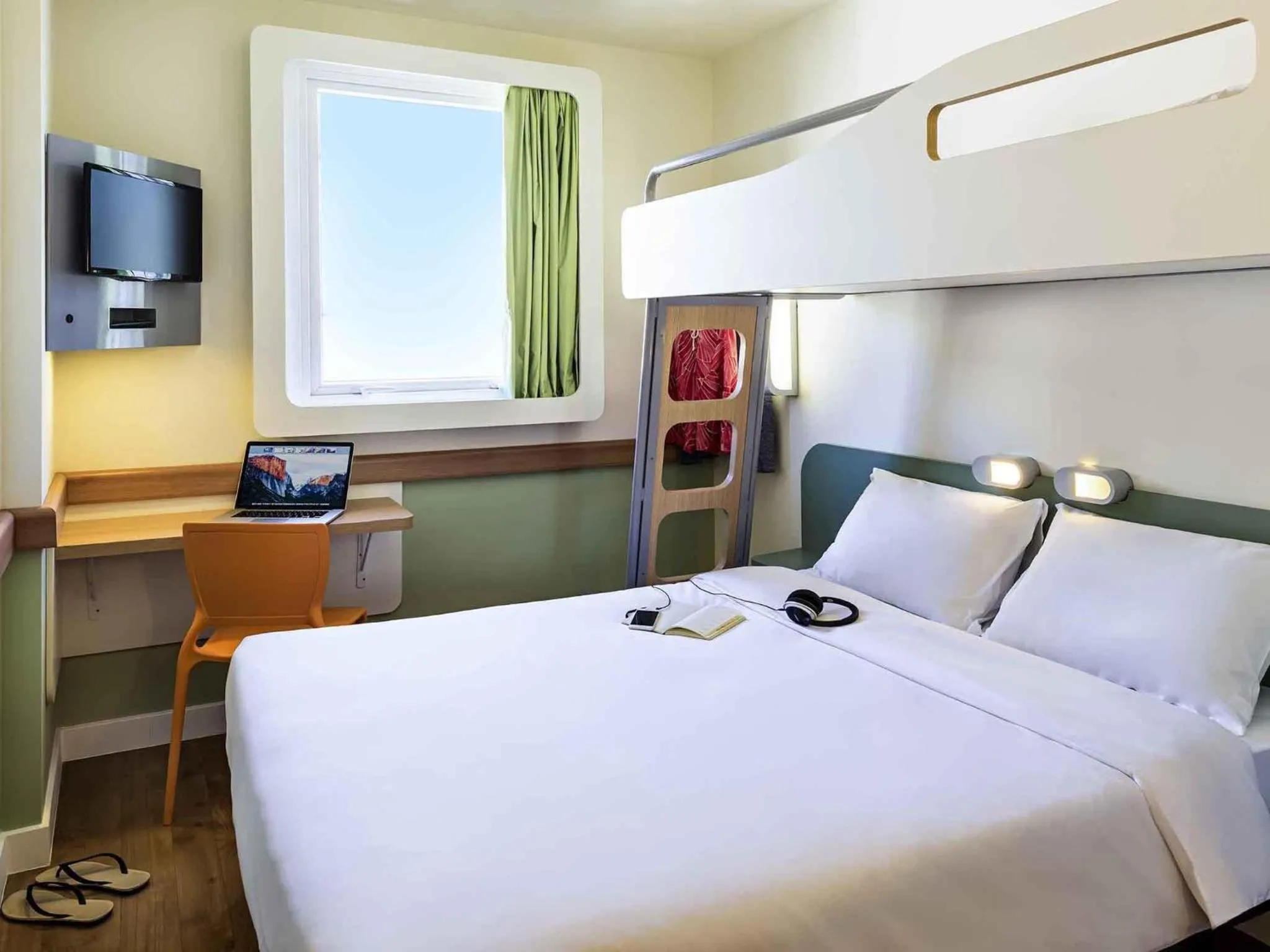 Bedroom, Bed in ibis budget RJ Praia de Botafogo