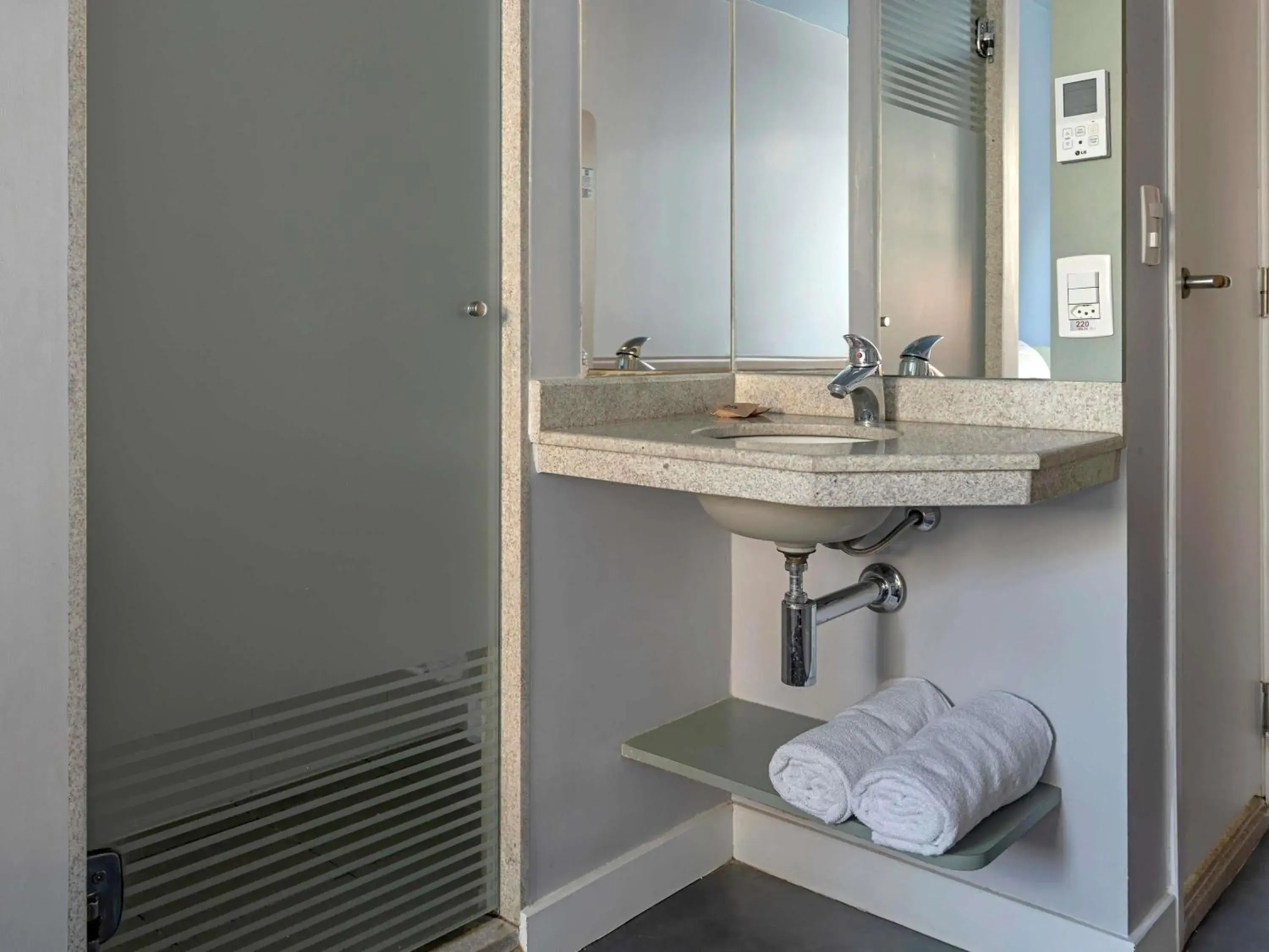 Superior Apartment with Two Single Beds in ibis budget RJ Praia de Botafogo Superior Apartment with Two Single Beds in ibis budget RJ Praia de Botafogo