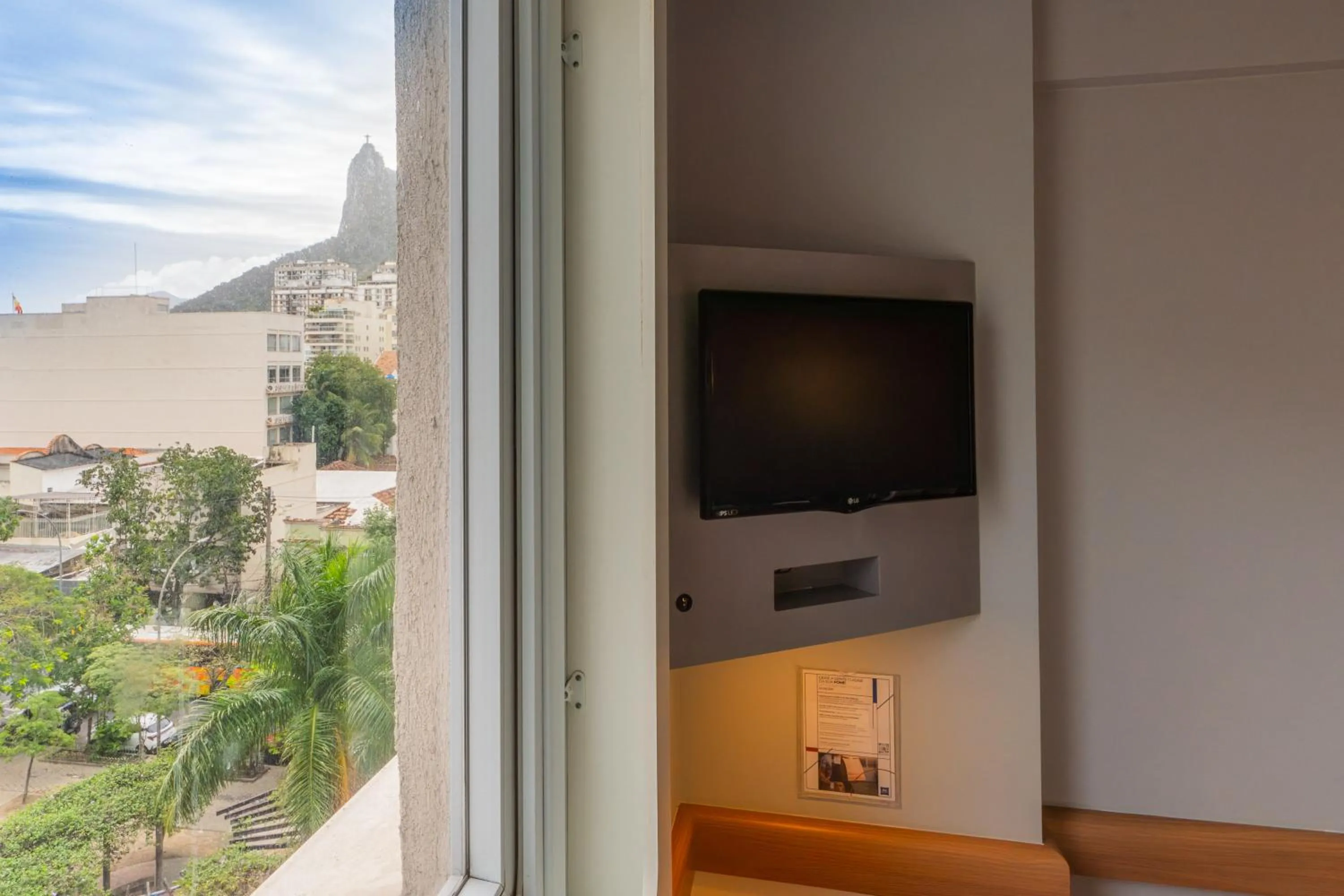 ibis budget RJ Praia de Botafogo