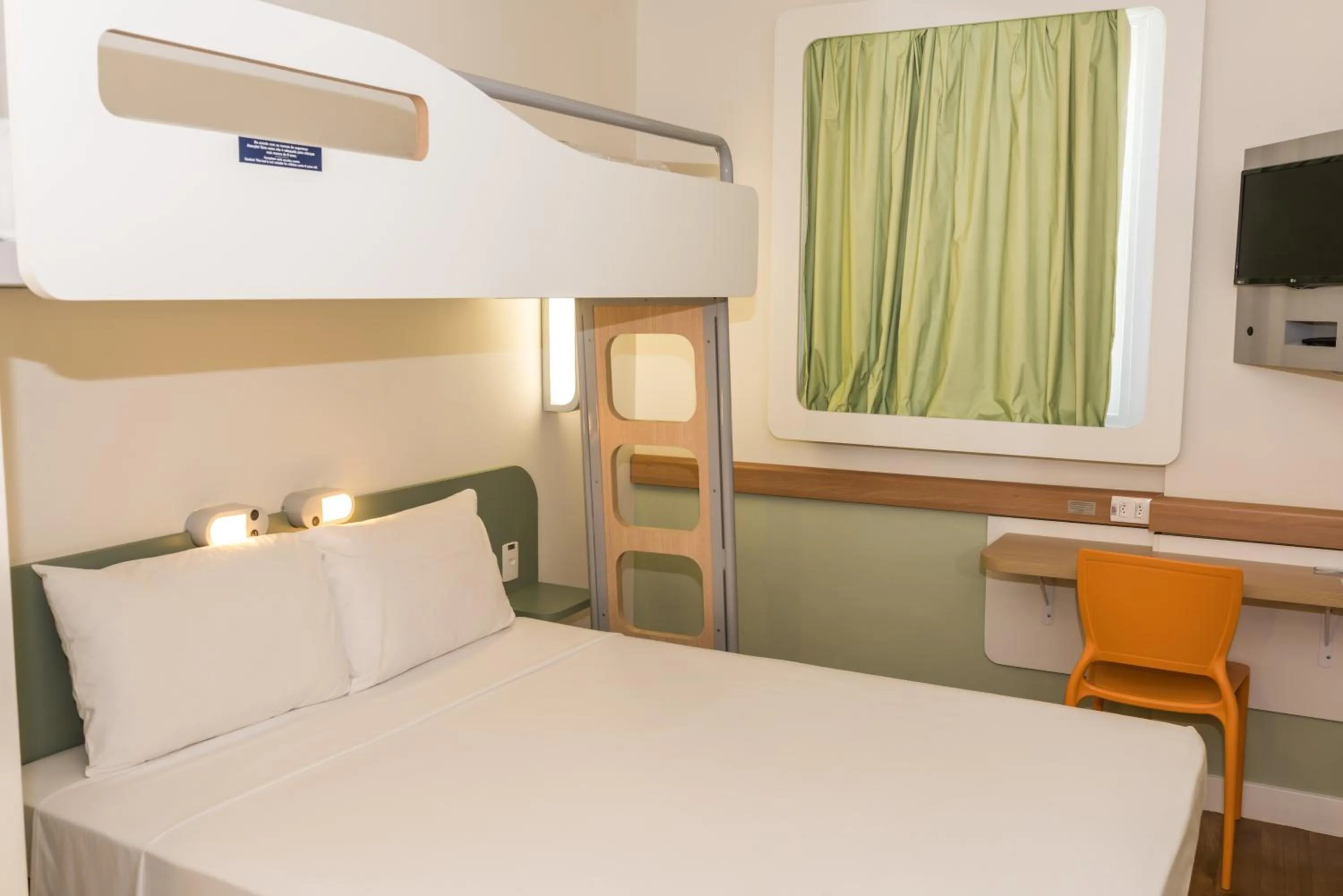 Bed in ibis budget RJ Praia de Botafogo