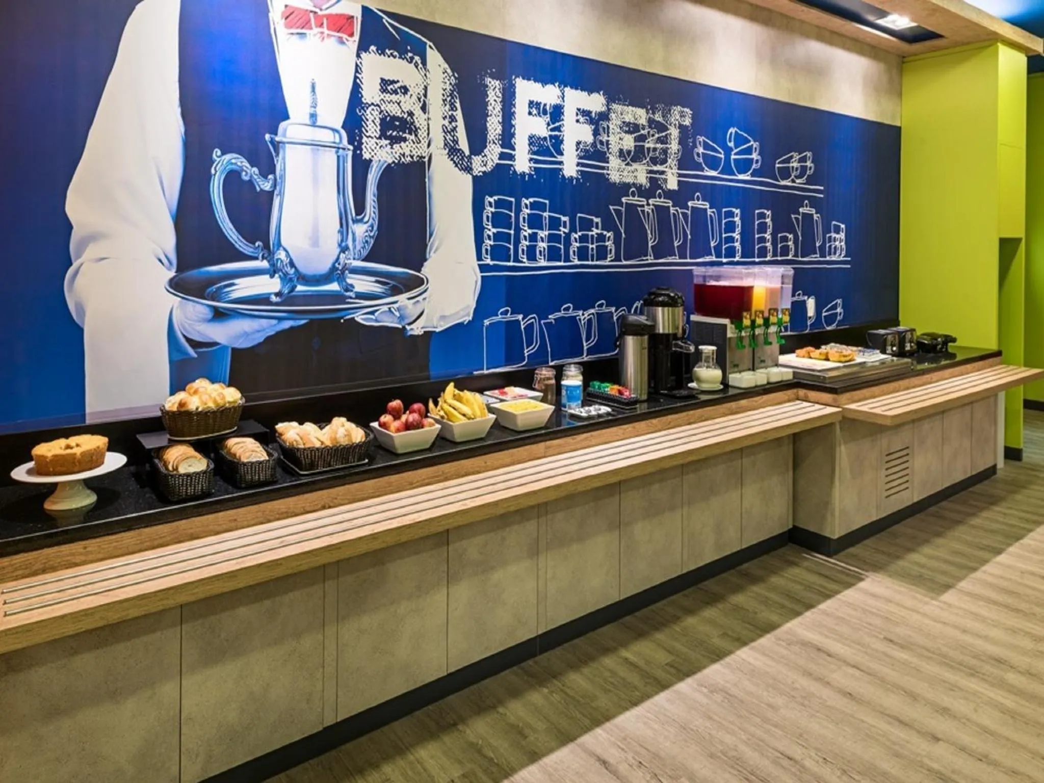 Buffet breakfast in ibis budget RJ Praia de Botafogo