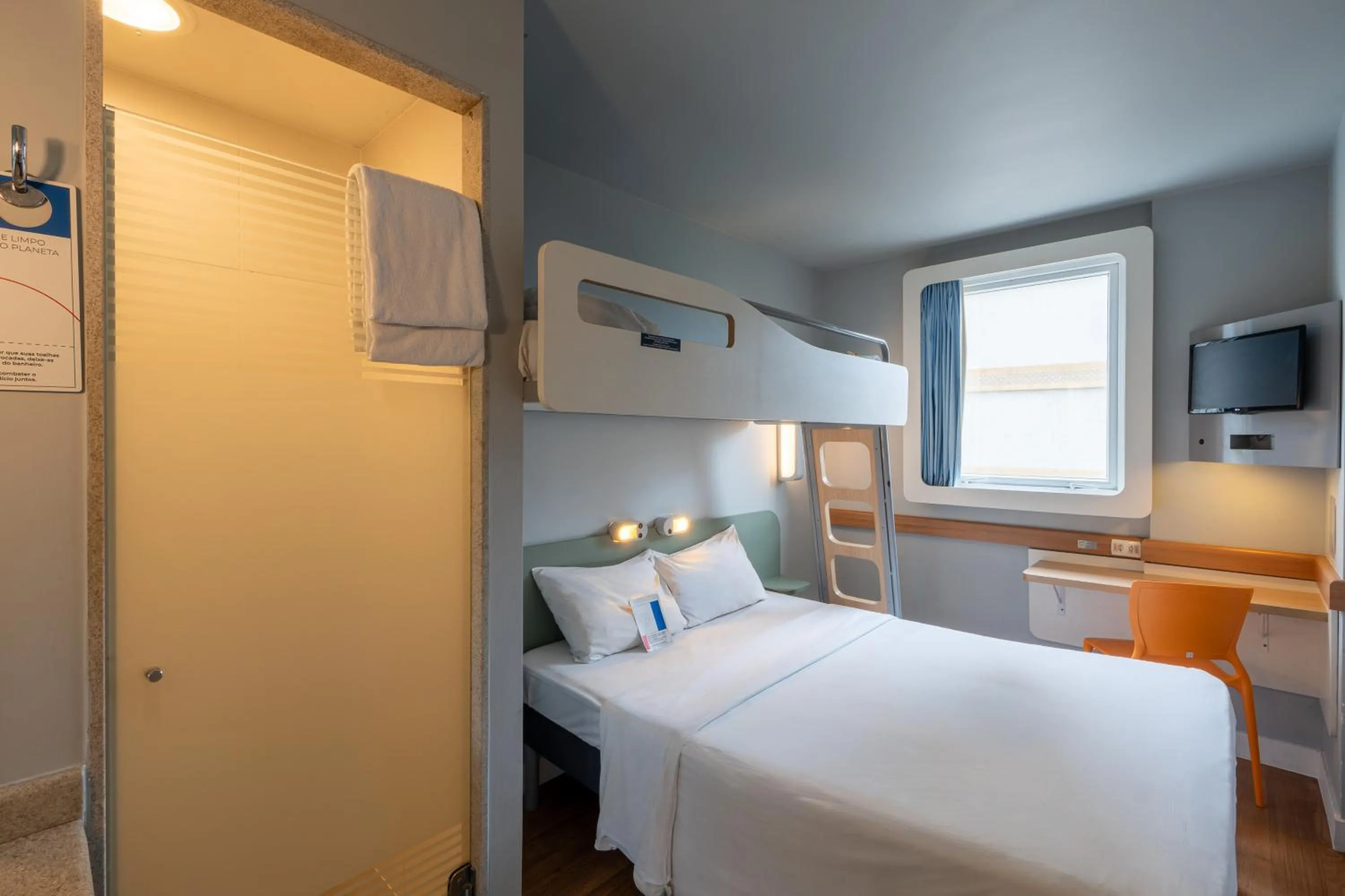 Bed in ibis budget RJ Praia de Botafogo