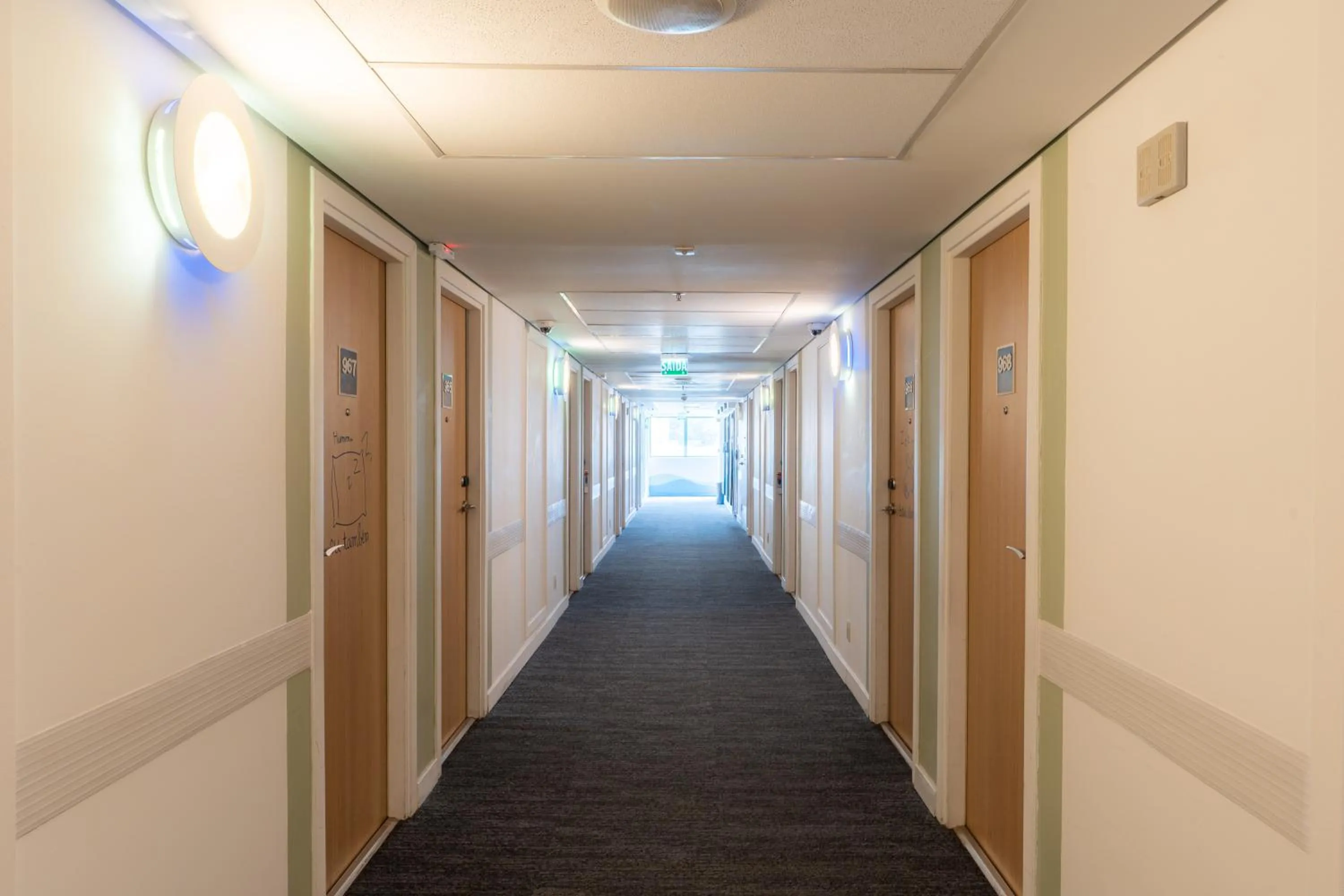 Property building in ibis budget RJ Praia de Botafogo