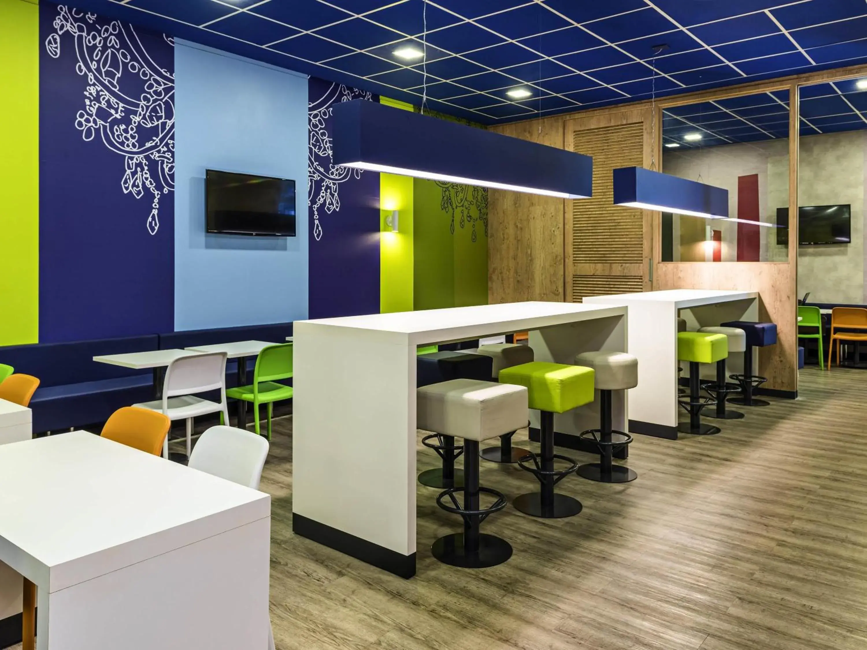 Restaurant/places to eat in ibis budget RJ Praia de Botafogo Restaurant/places to eat in ibis budget RJ Praia de Botafogo