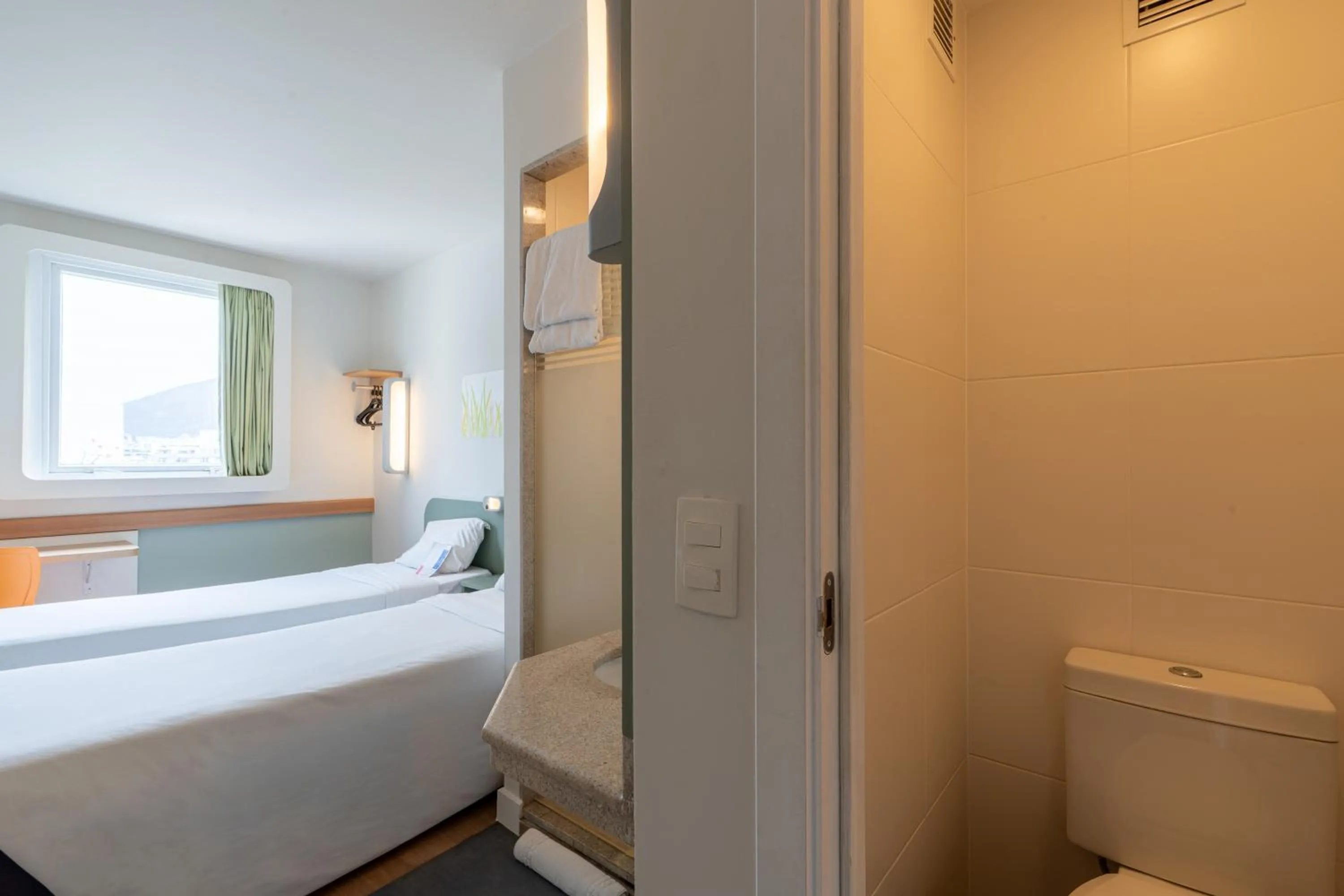 Bed in ibis budget RJ Praia de Botafogo