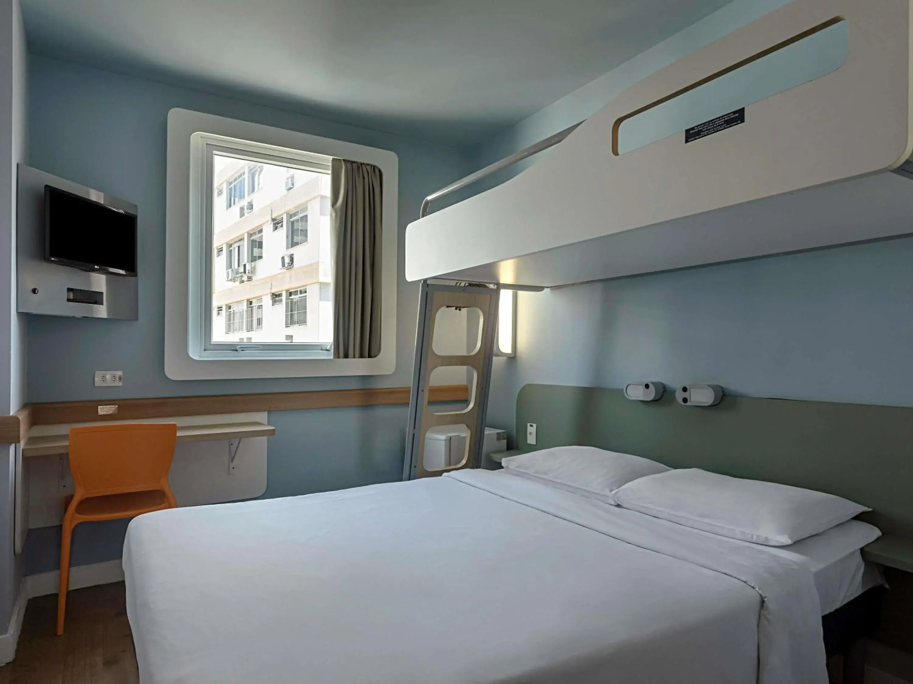 Superior Double Room with View in ibis budget RJ Praia de Botafogo Superior Double Room with View in ibis budget RJ Praia de Botafogo