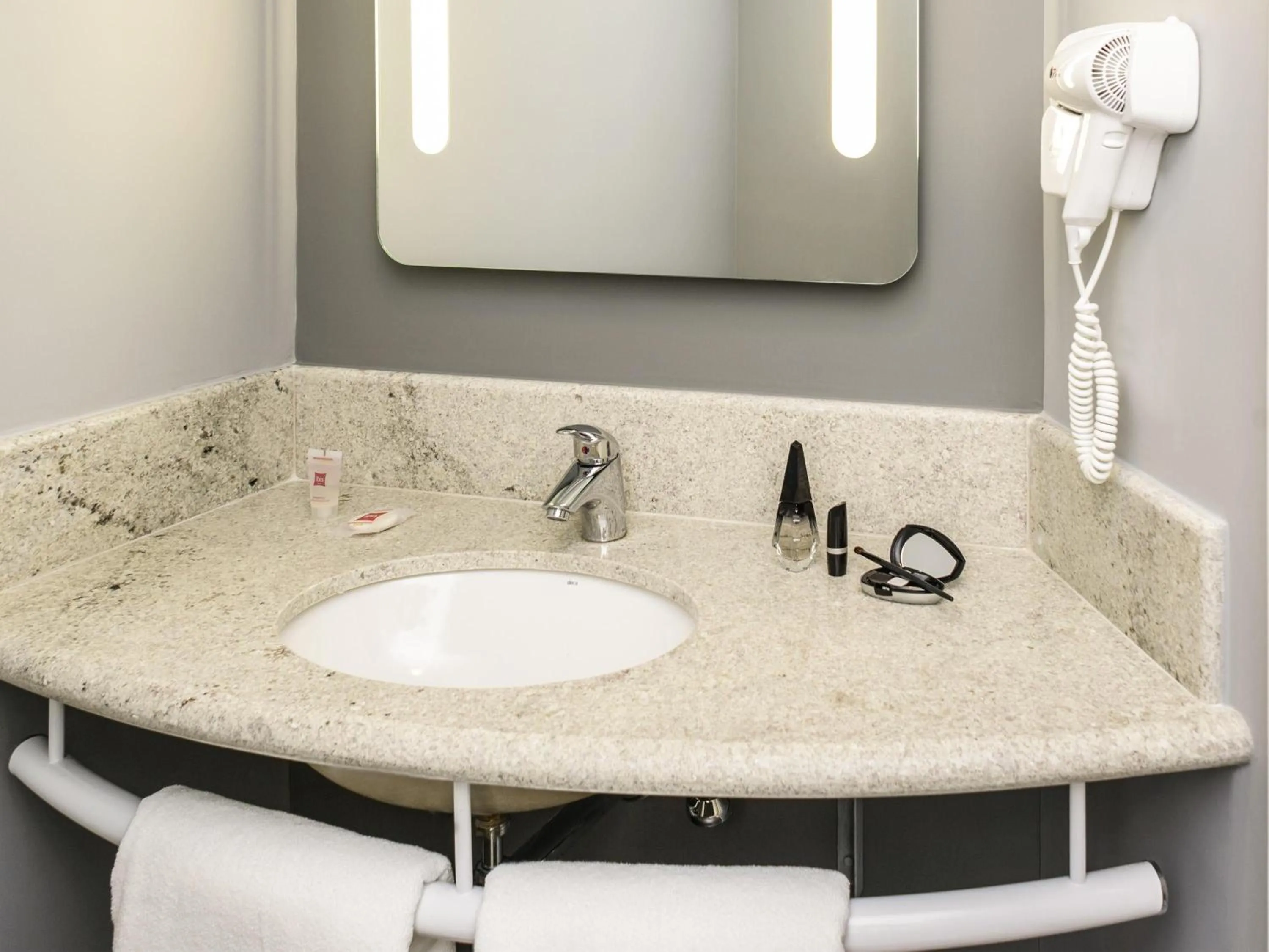 Bedroom in ibis Recife Aeroporto