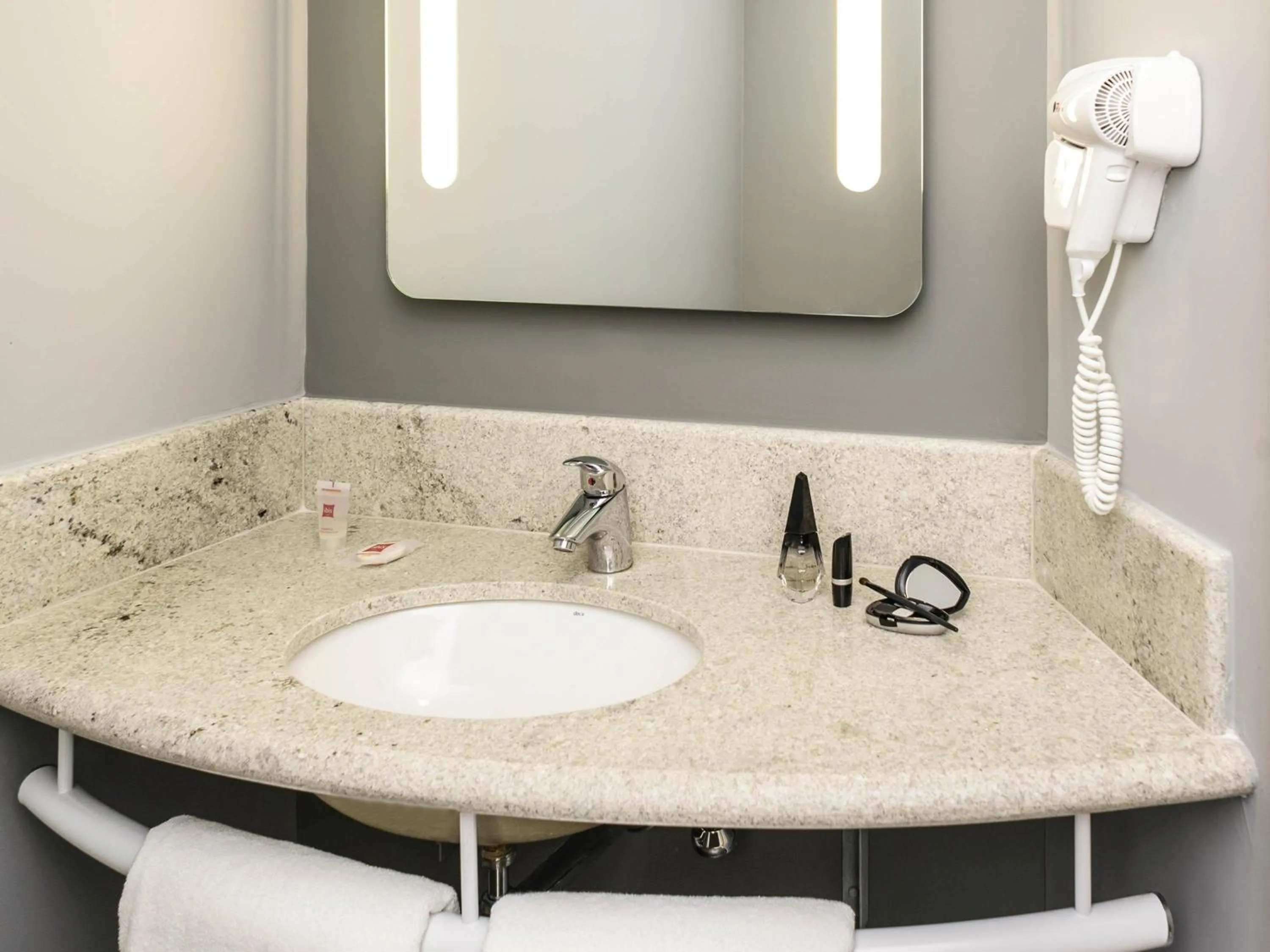 Bedroom in ibis Recife Aeroporto